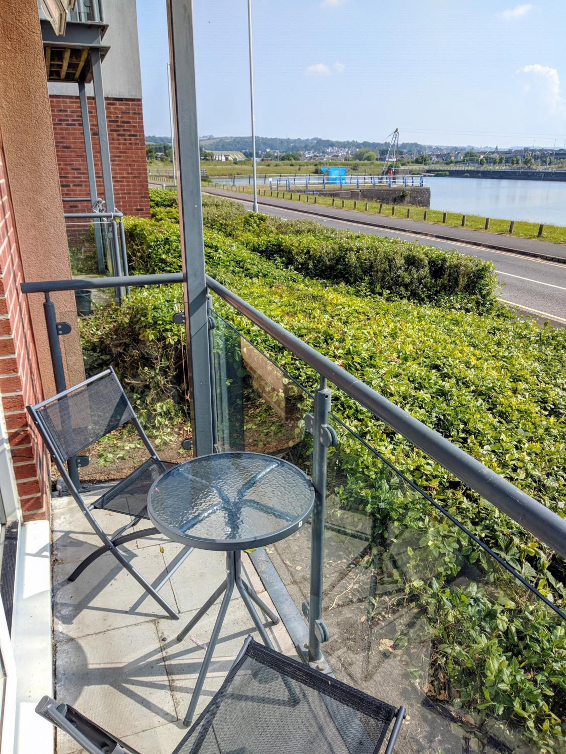 Coastal Apartments - Wales view 2