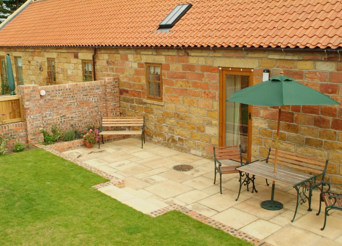 Stable Cottage view 4