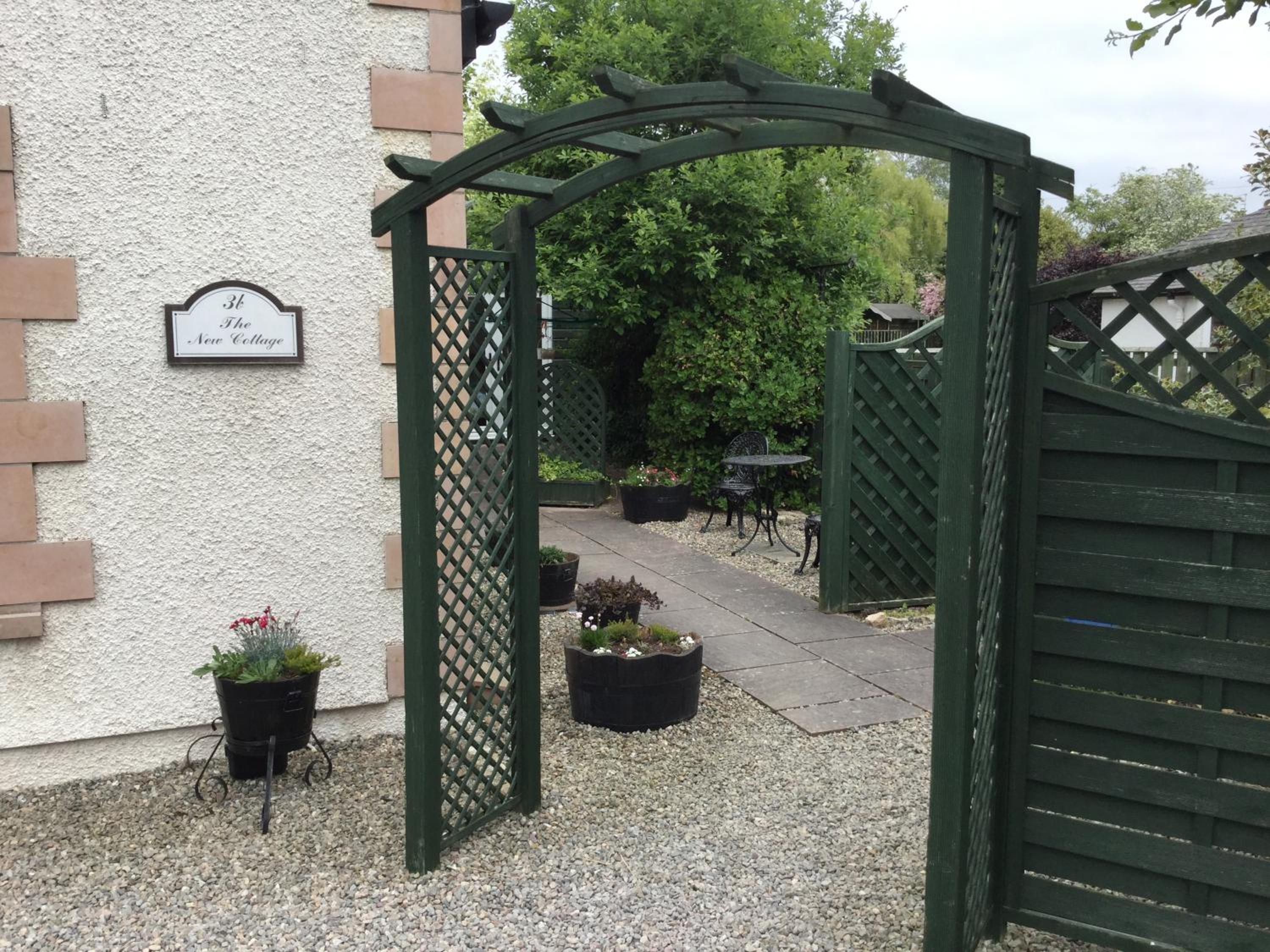 New Cottage 3 Bedroom Free Parking view 3
