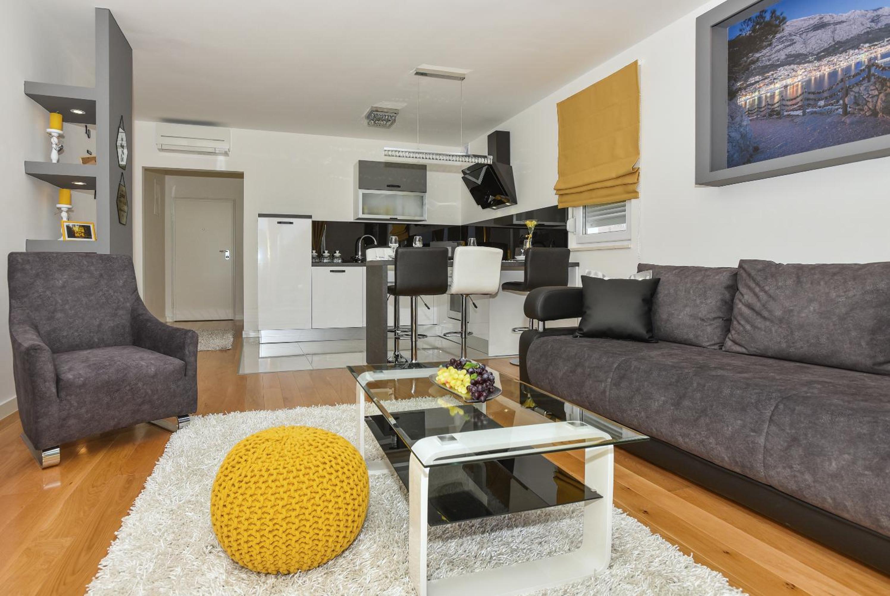 Apartment Đaninovica I view 4
