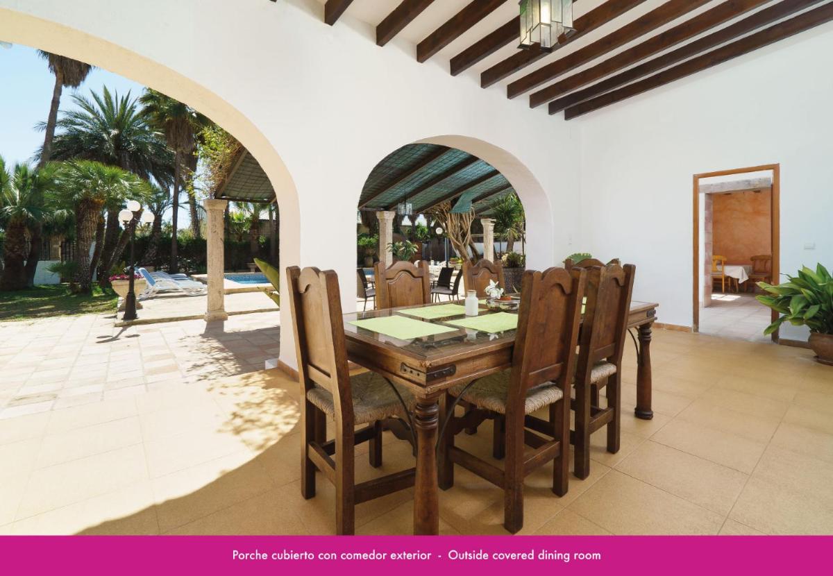Book It Villa Moraira Caprice view 4