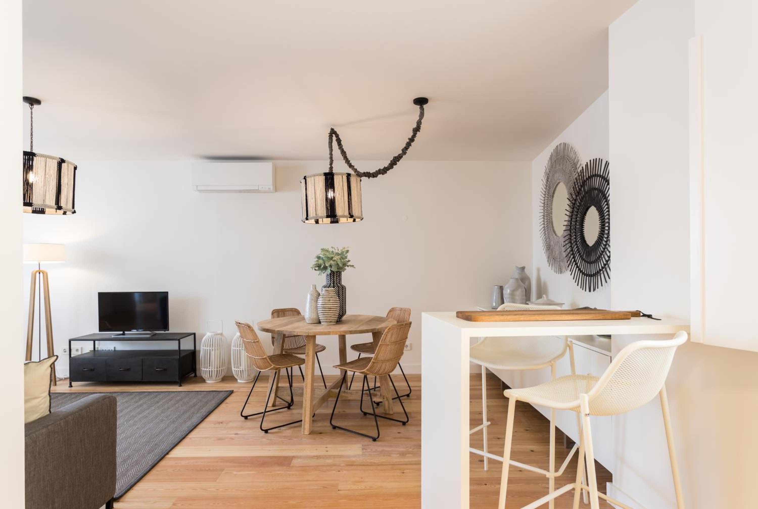FLH Martim Moniz Terrace Flat view 4