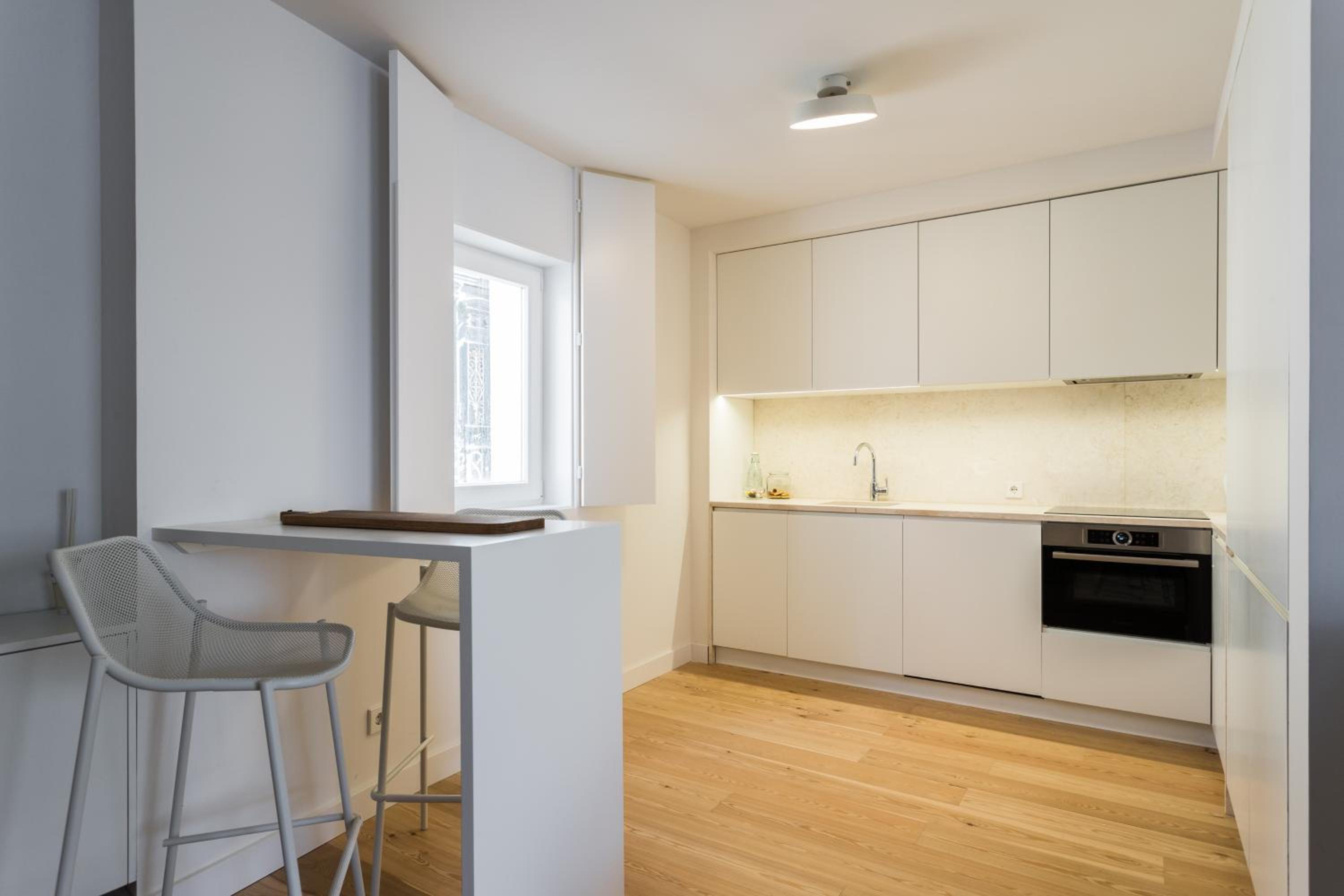 FLH Martim Moniz Terrace Flat view 5