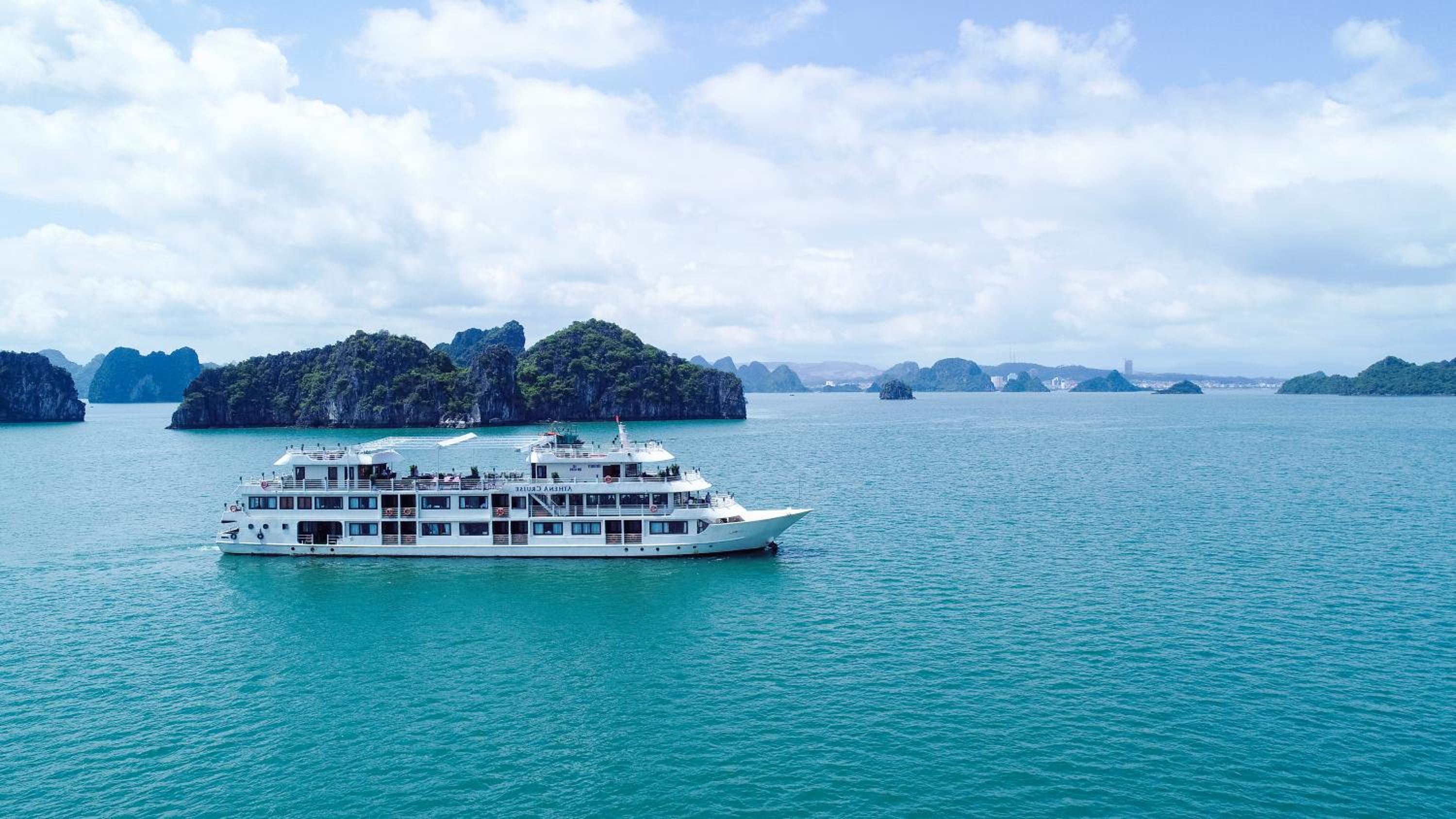 Halong Athena Cruise view 2
