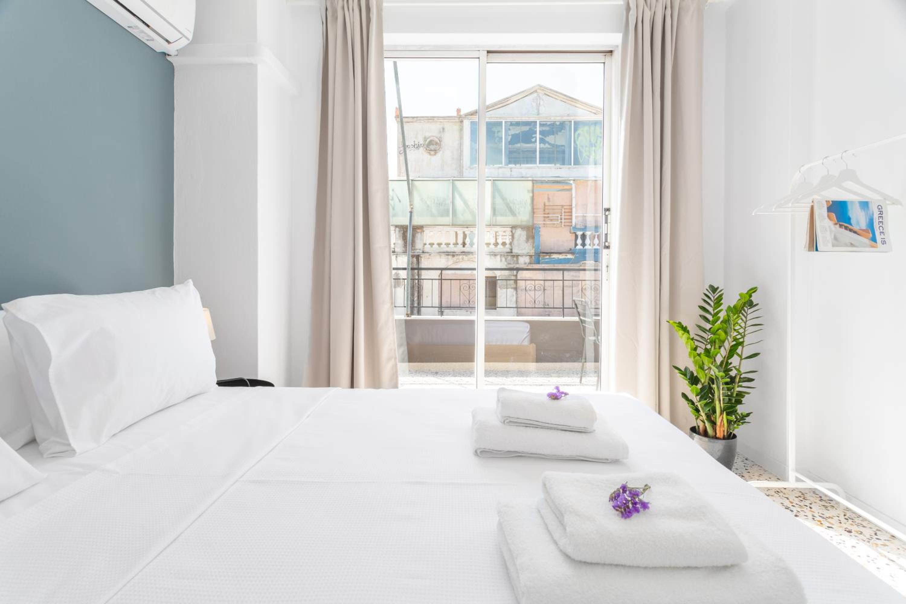 Downtown Boutique Apartments Acropolis View