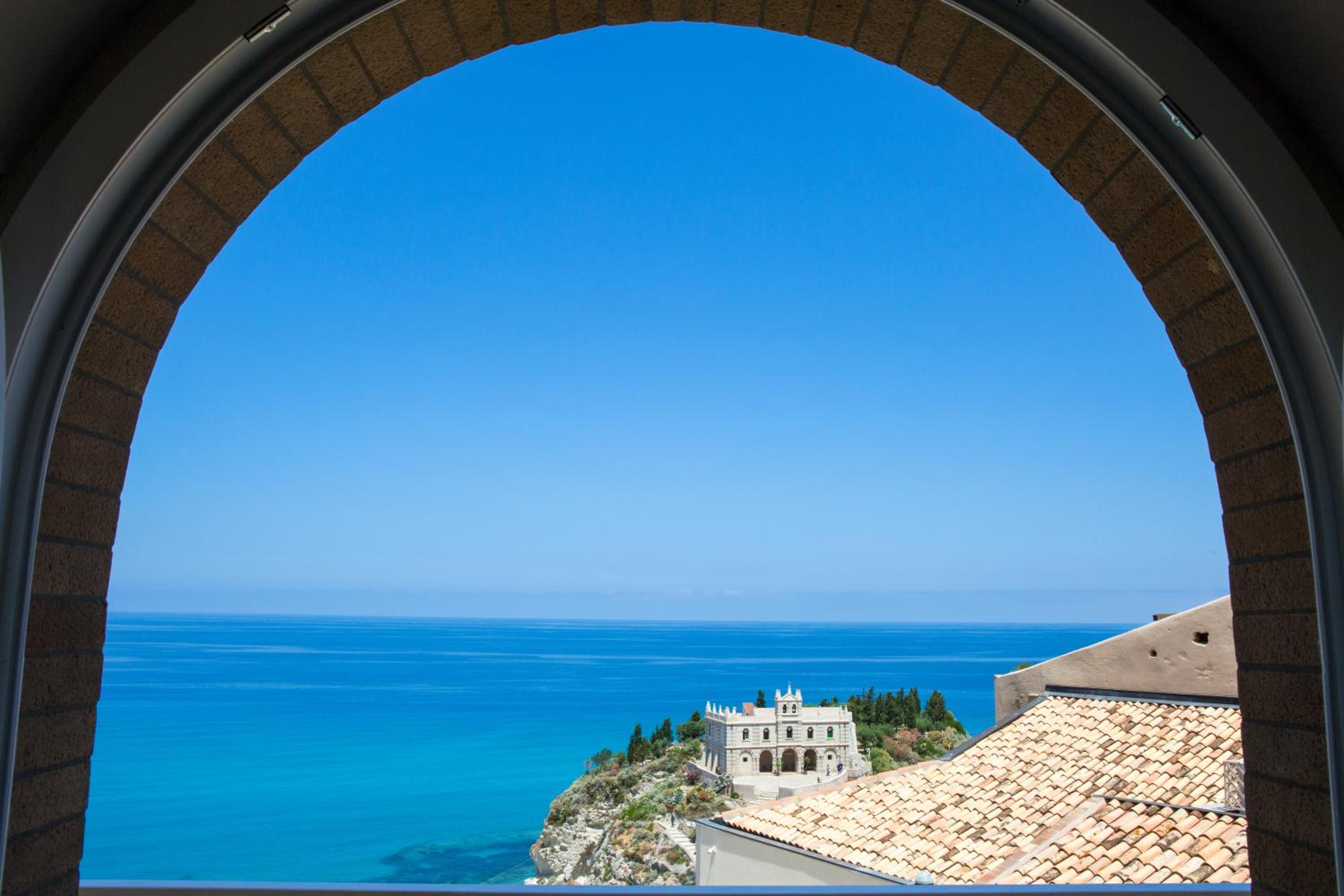 Sunset Tropea