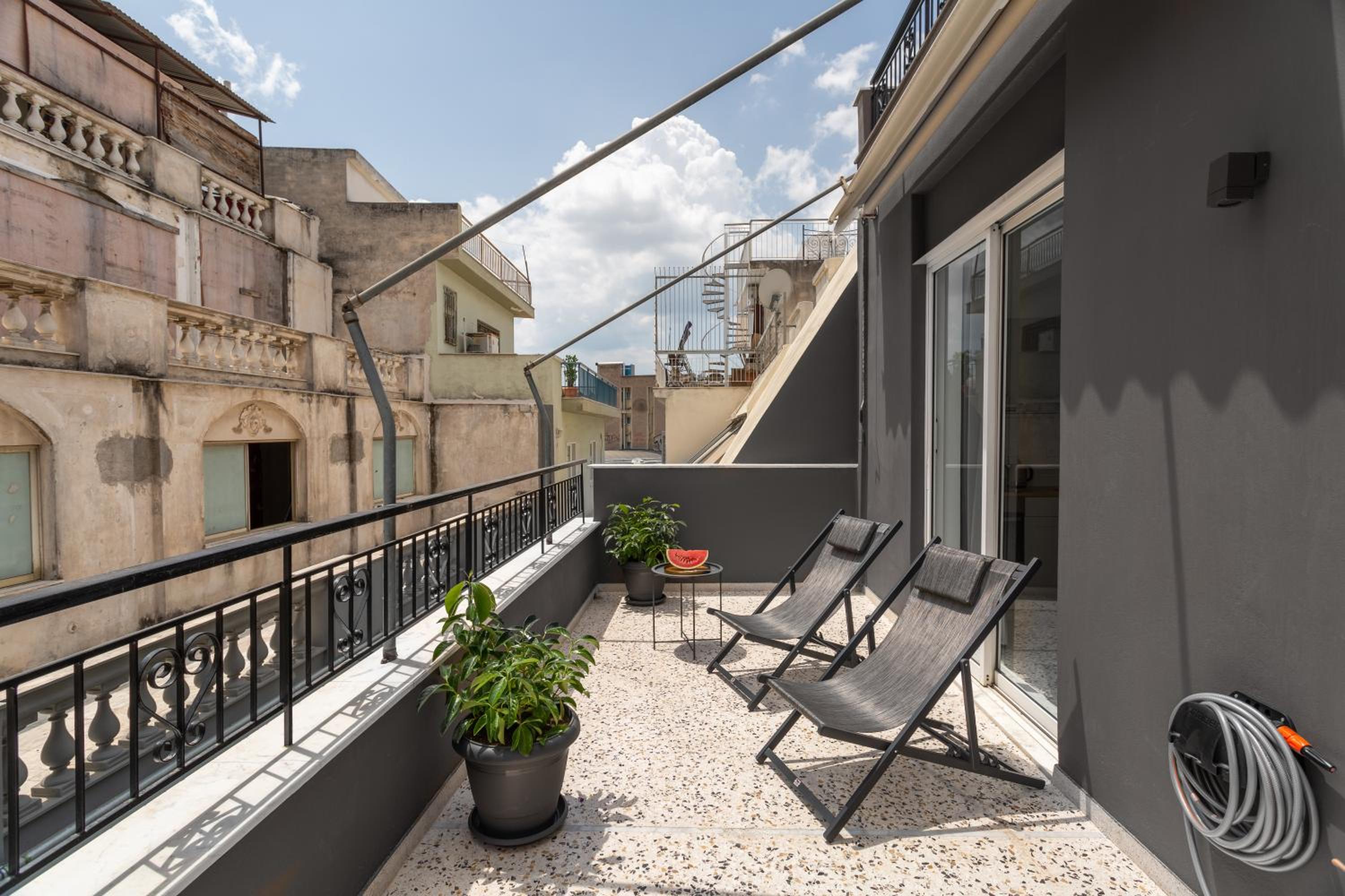 Downtown Boutique Apartments Acropolis View