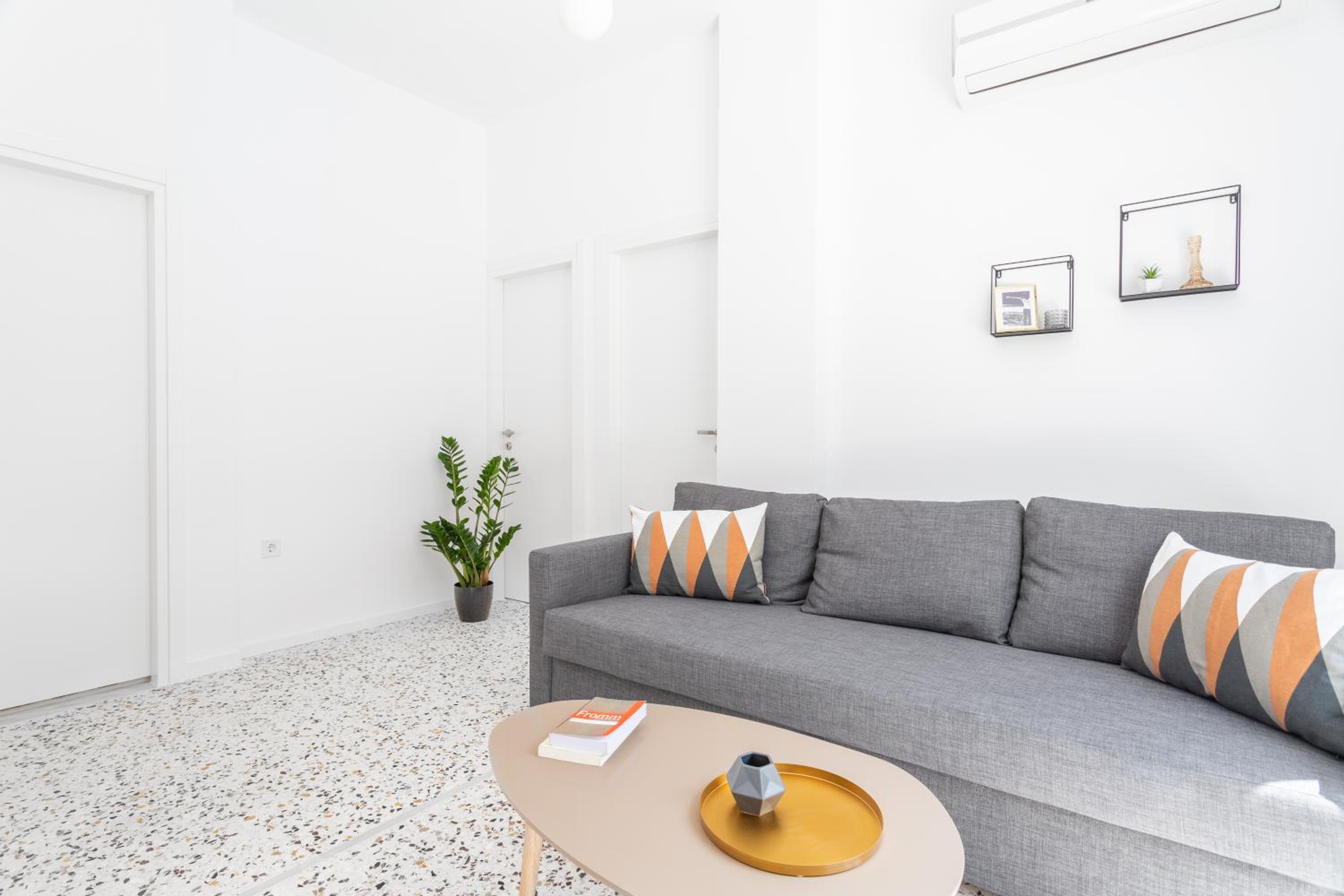 Downtown Boutique Apartments Acropolis View