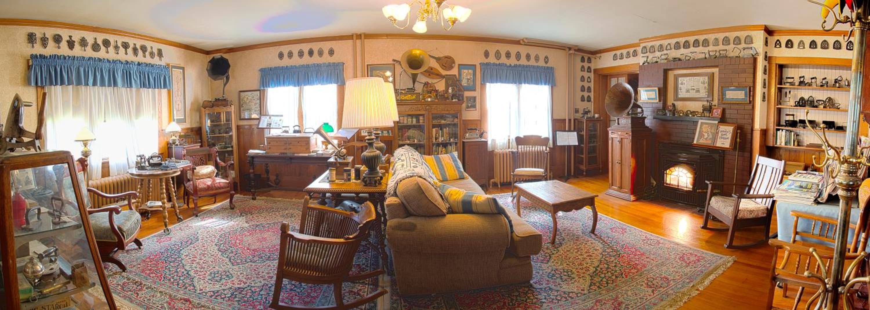 Old Iron Inn Bed and Breakfast
