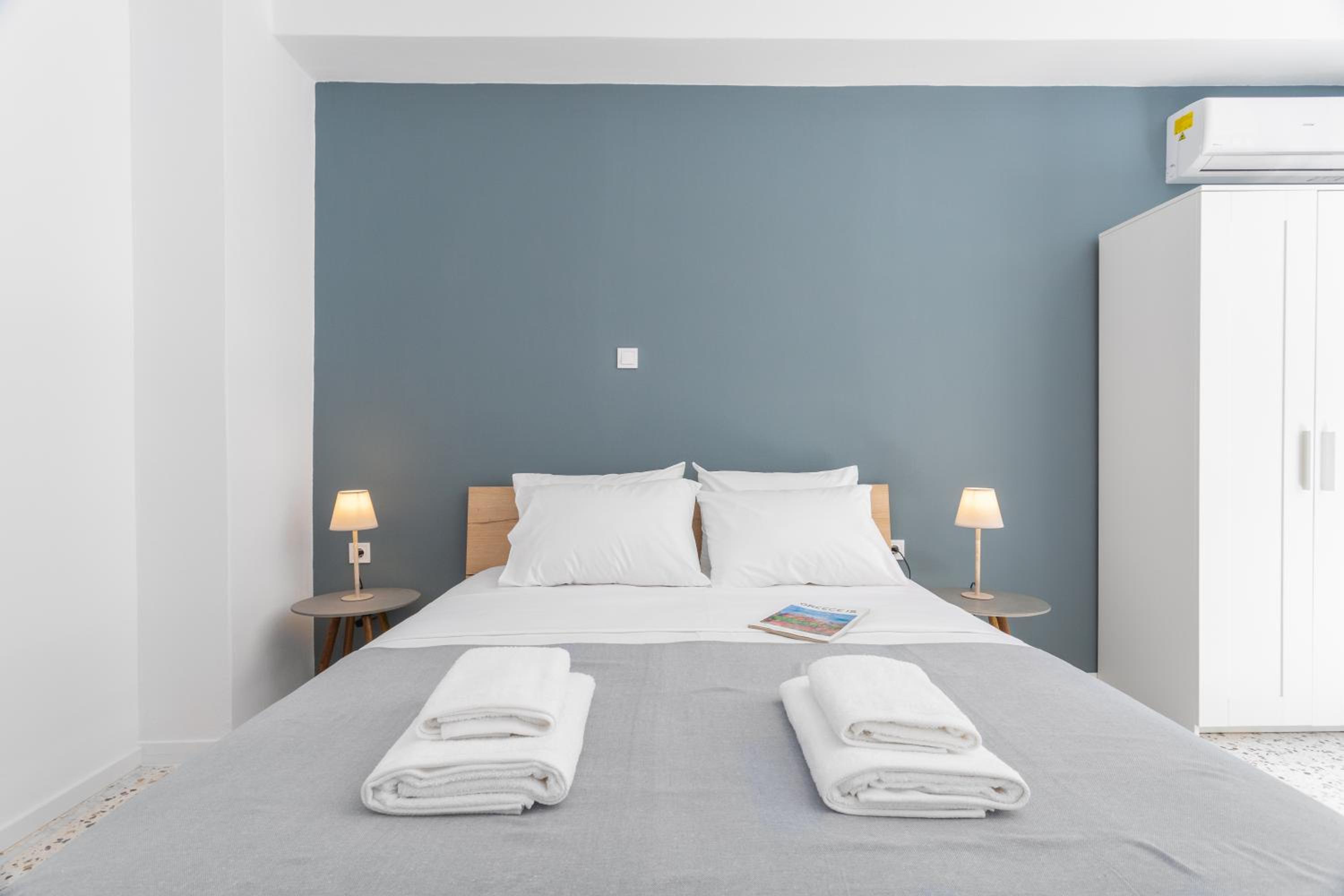 Downtown Boutique Apartments Acropolis View