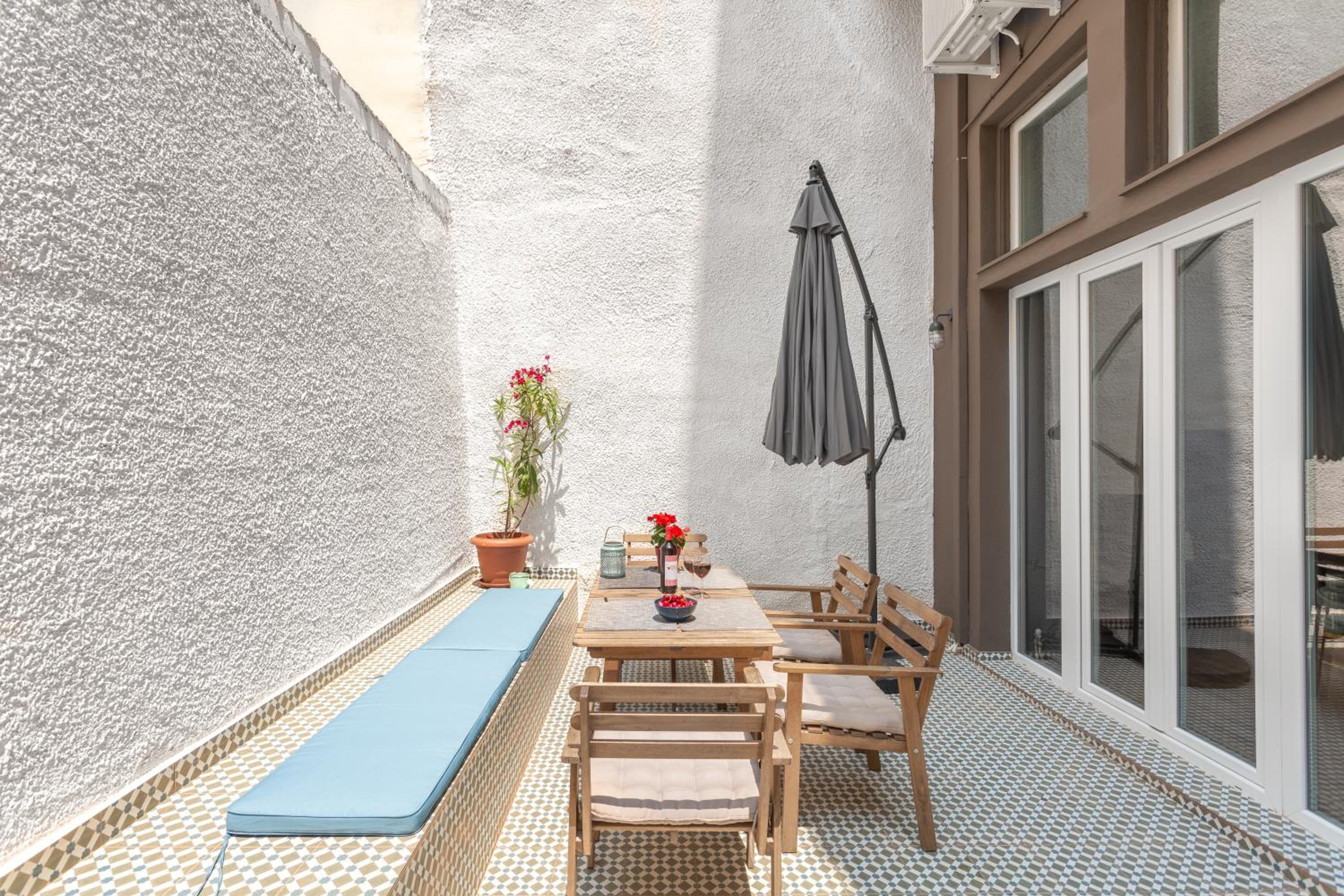 Downtown Boutique Apartments Acropolis View