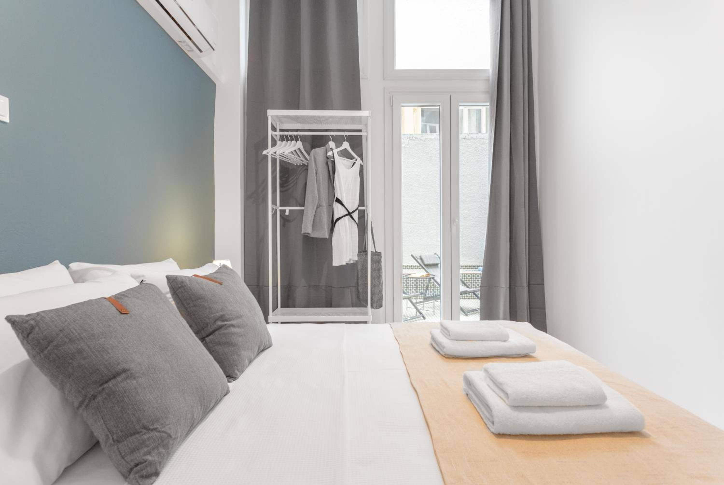 Downtown Boutique Apartments Acropolis View