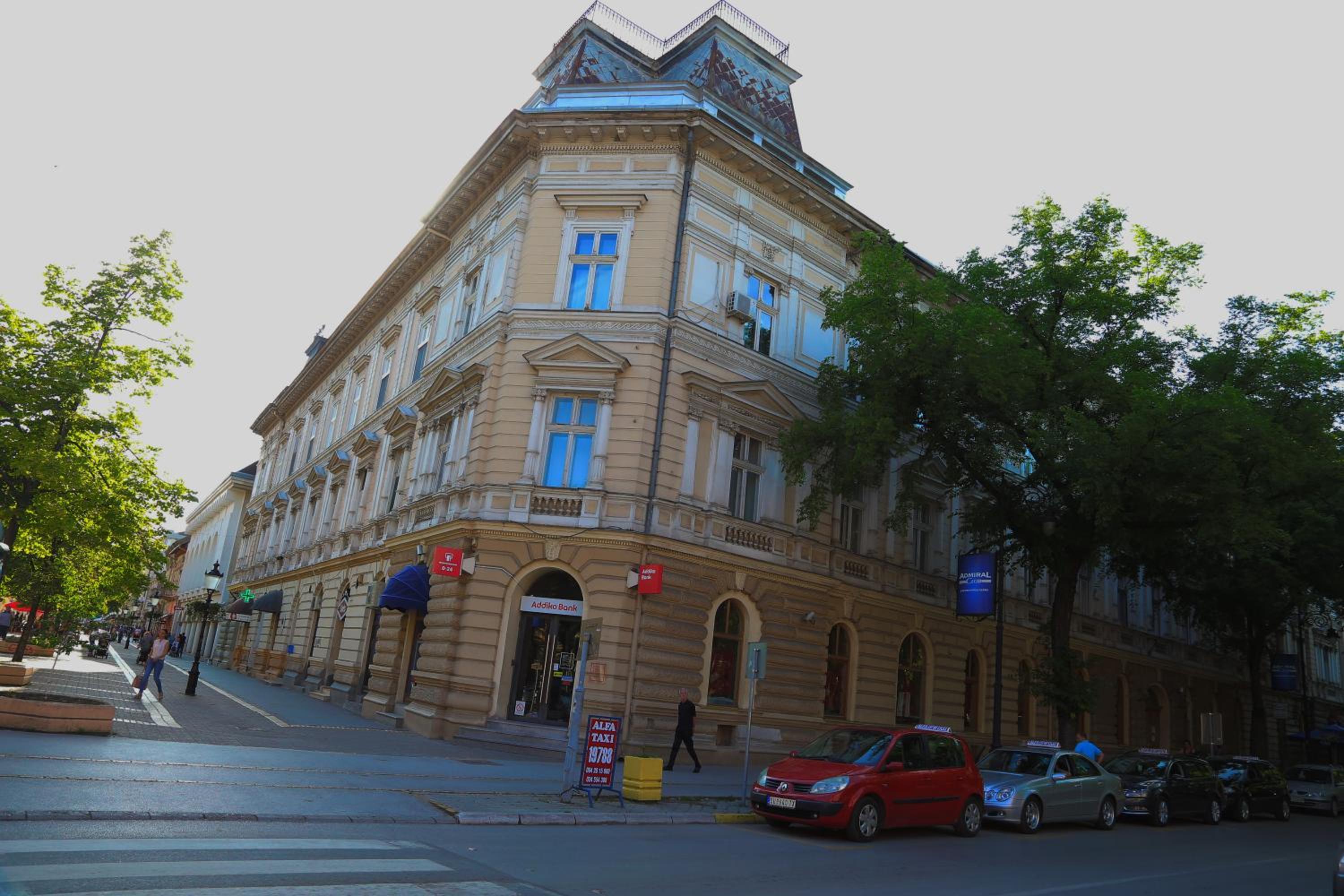 Photo 33