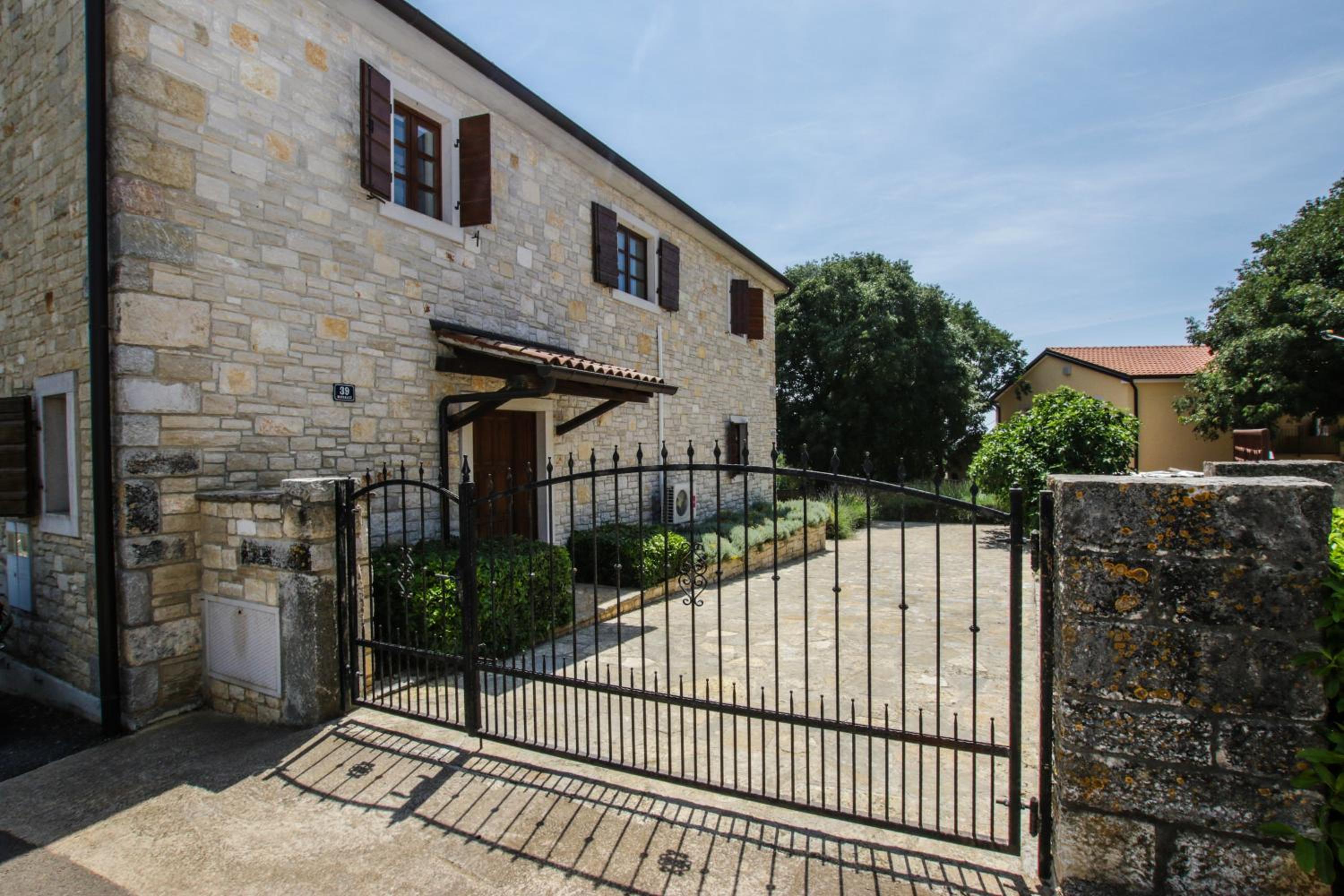 Hotel Villa Marinac - Image 1