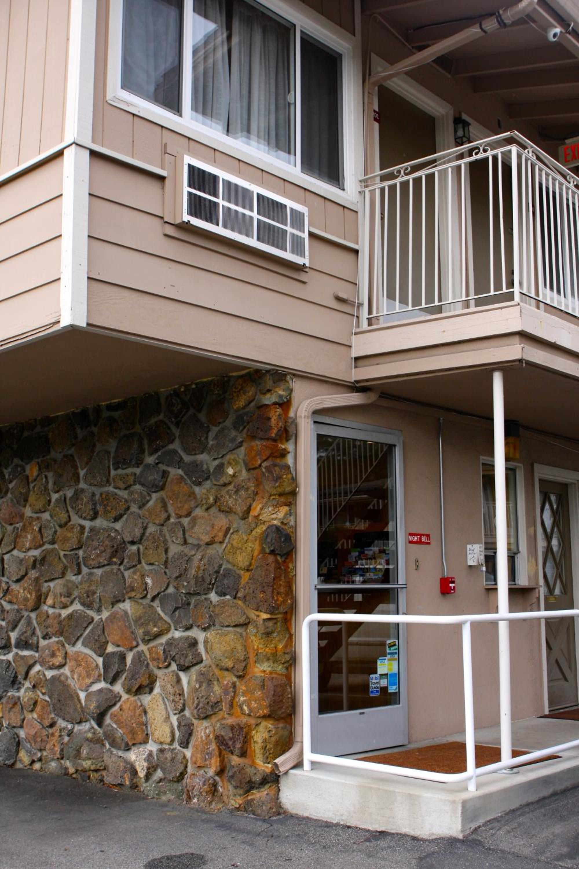 San Luis Inn and Suites view 2