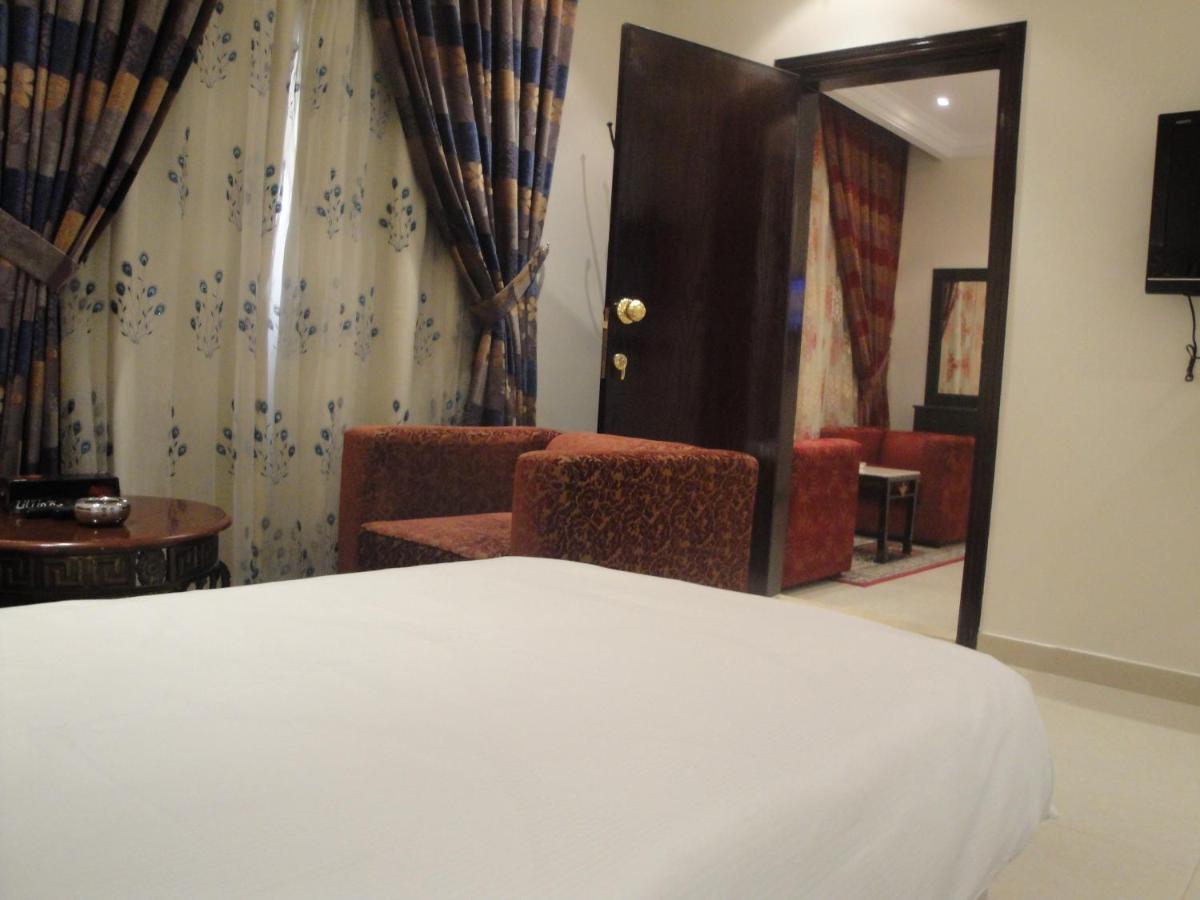 Marina Royal Hotel Suites