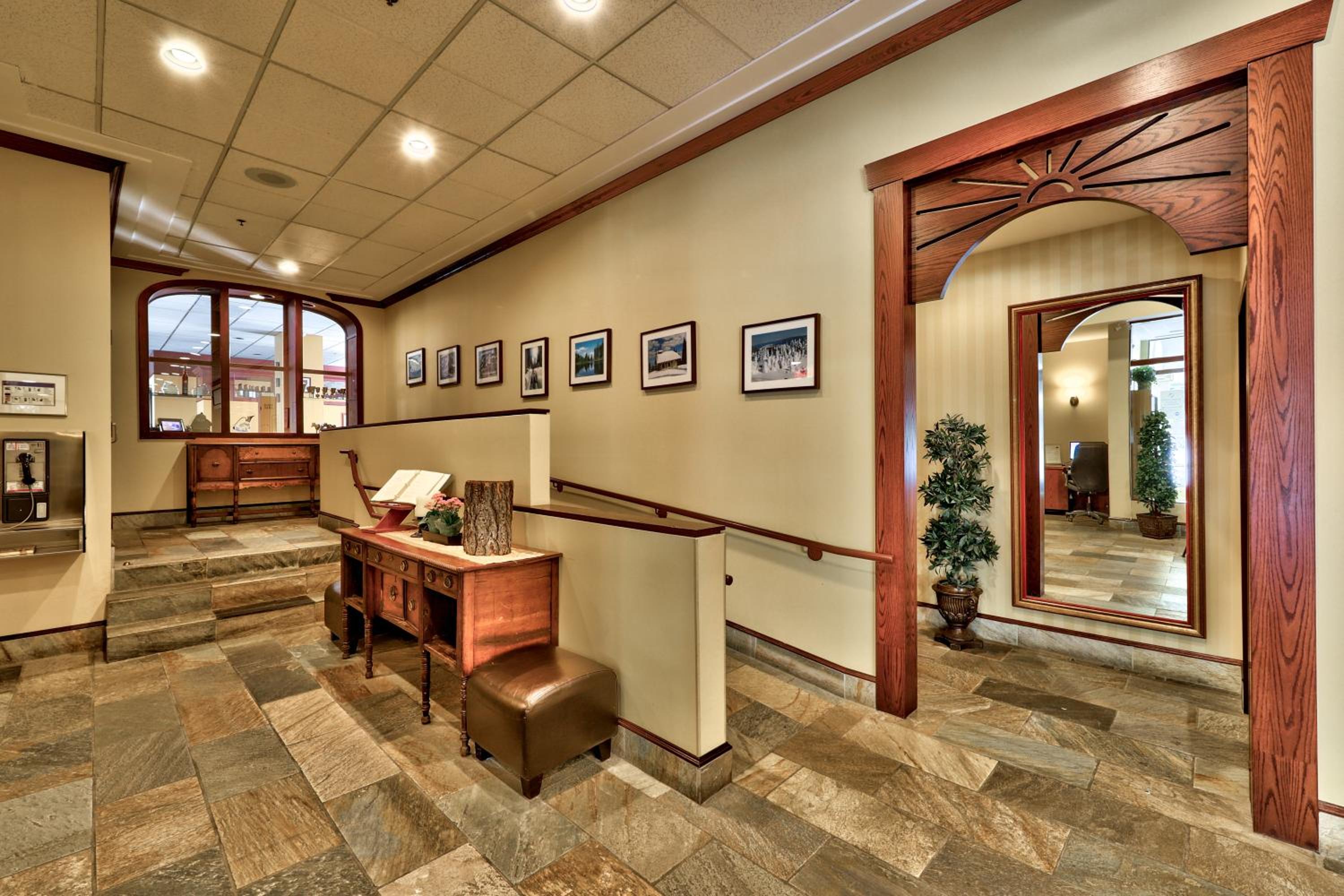 Sun Peaks Vacations - Sun Peaks Lodge - Property Image 7