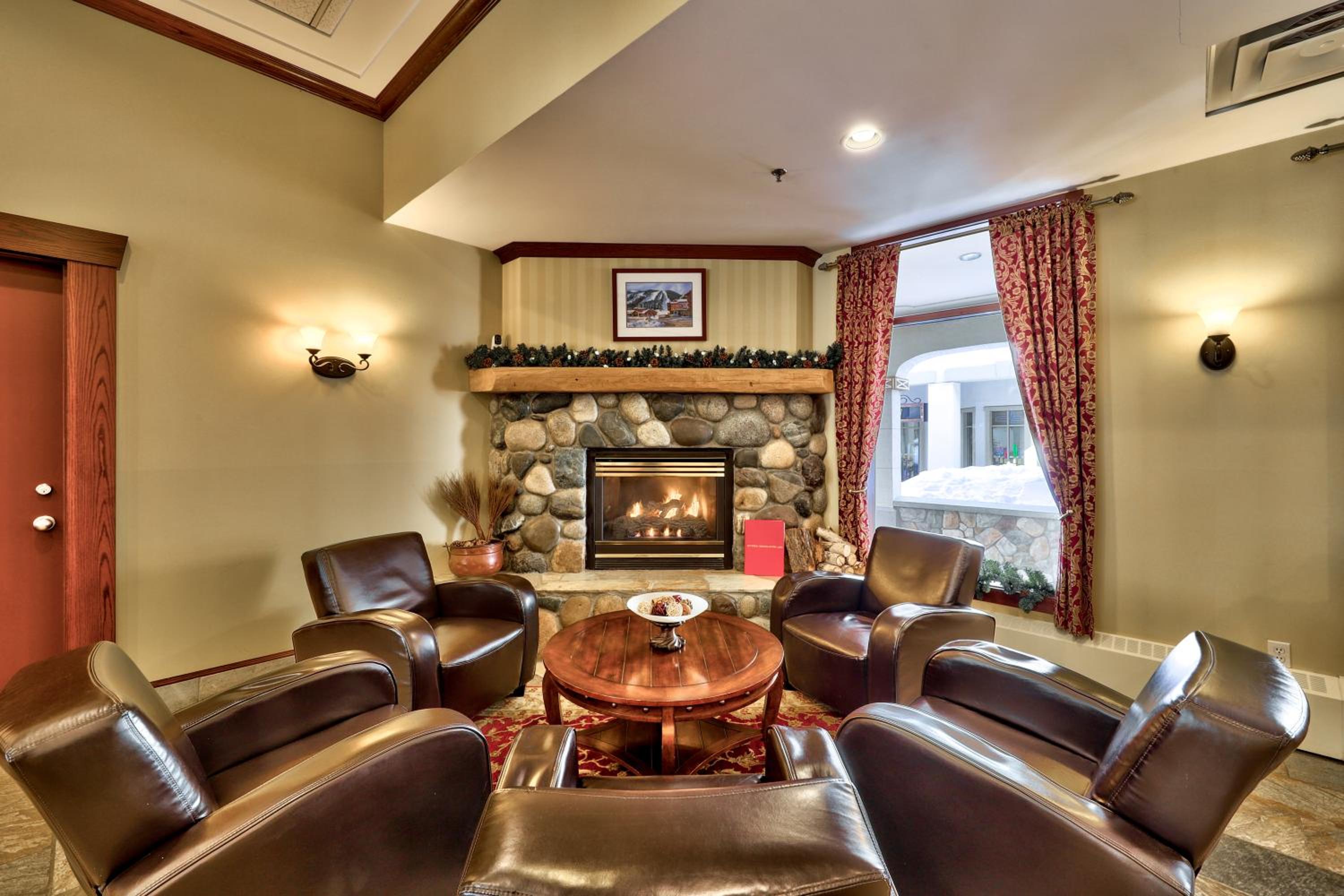 Sun Peaks Vacations - Sun Peaks Lodge - Property Image 5