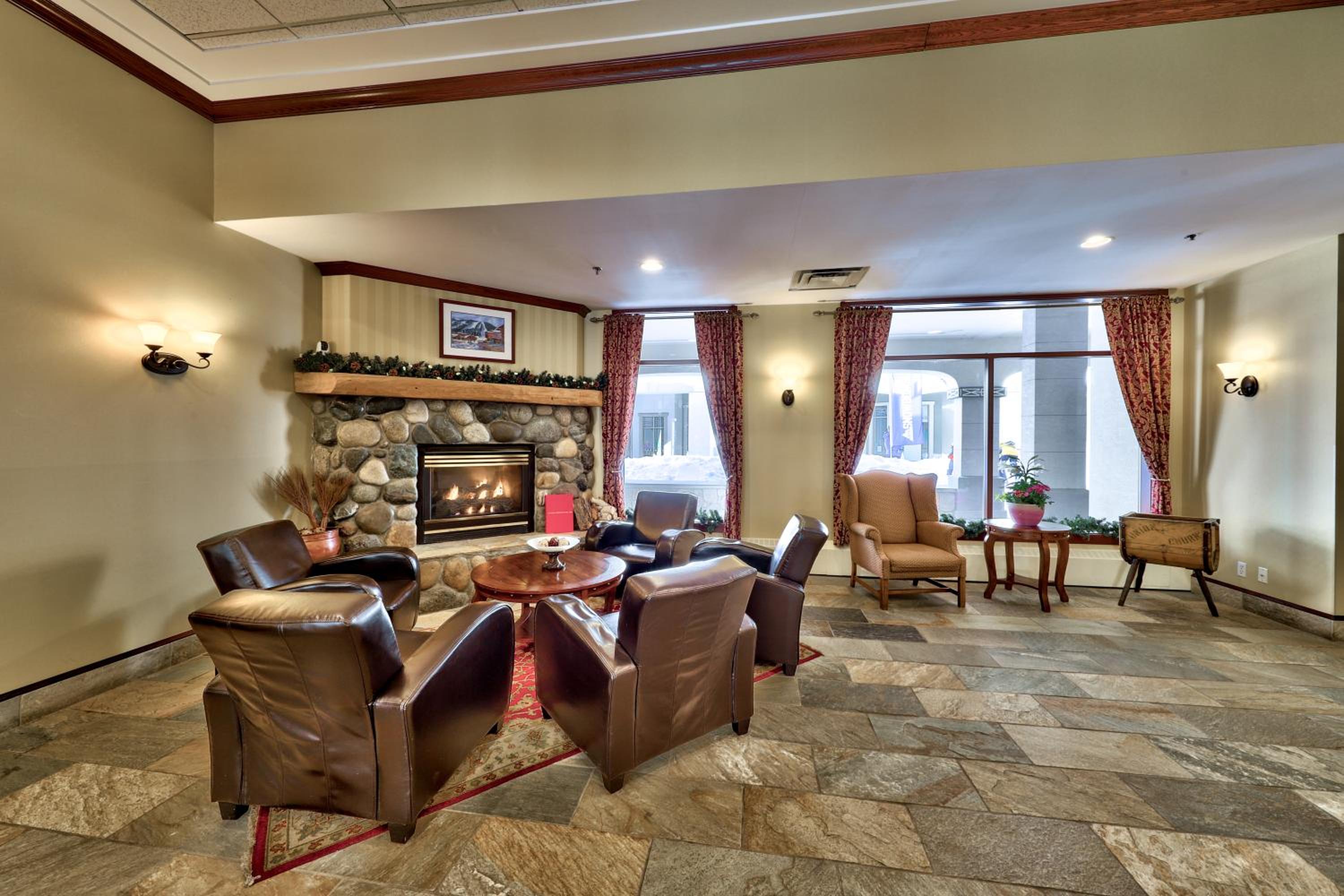 Sun Peaks Vacations - Sun Peaks Lodge - Property Image 6