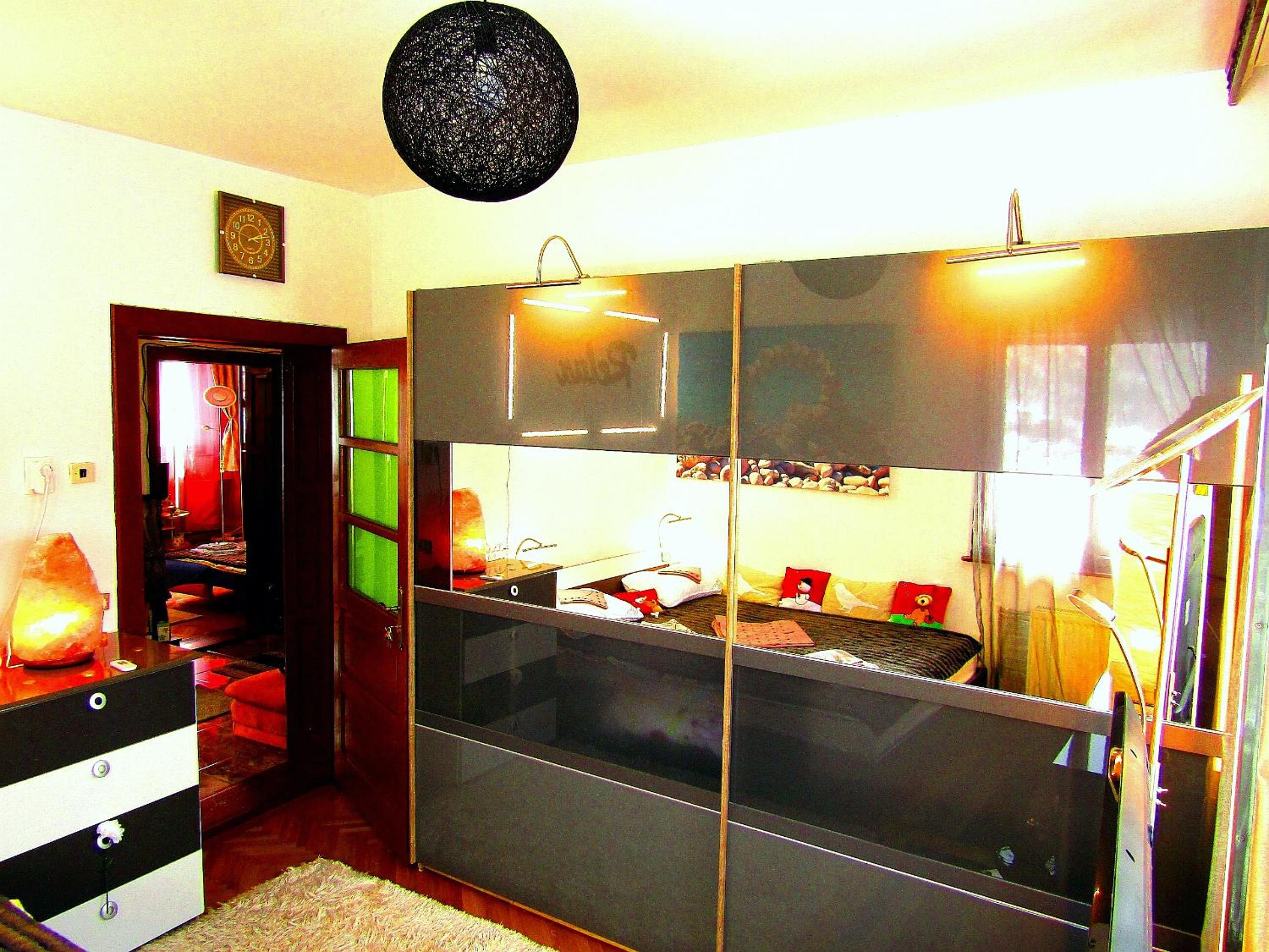 Photo 42