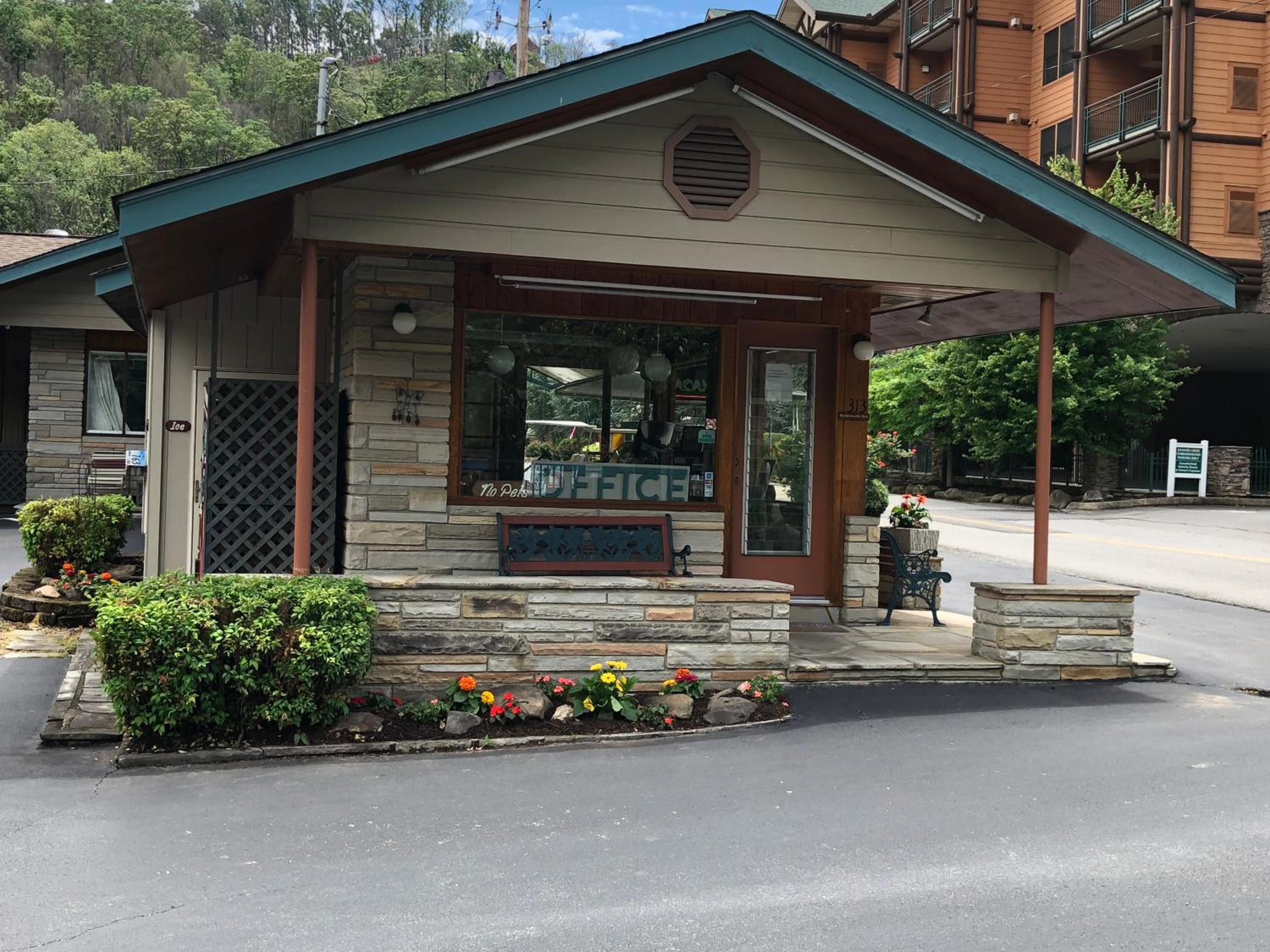 Marshall's Creek Rest Motel