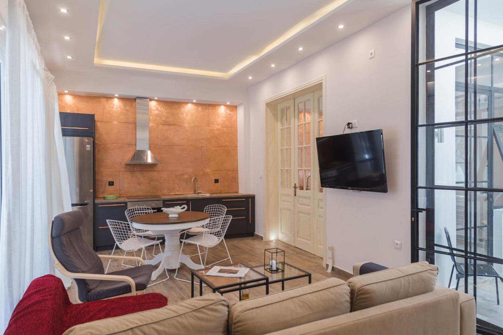 AllStar Boutique House in DownTown, direct connection with airport