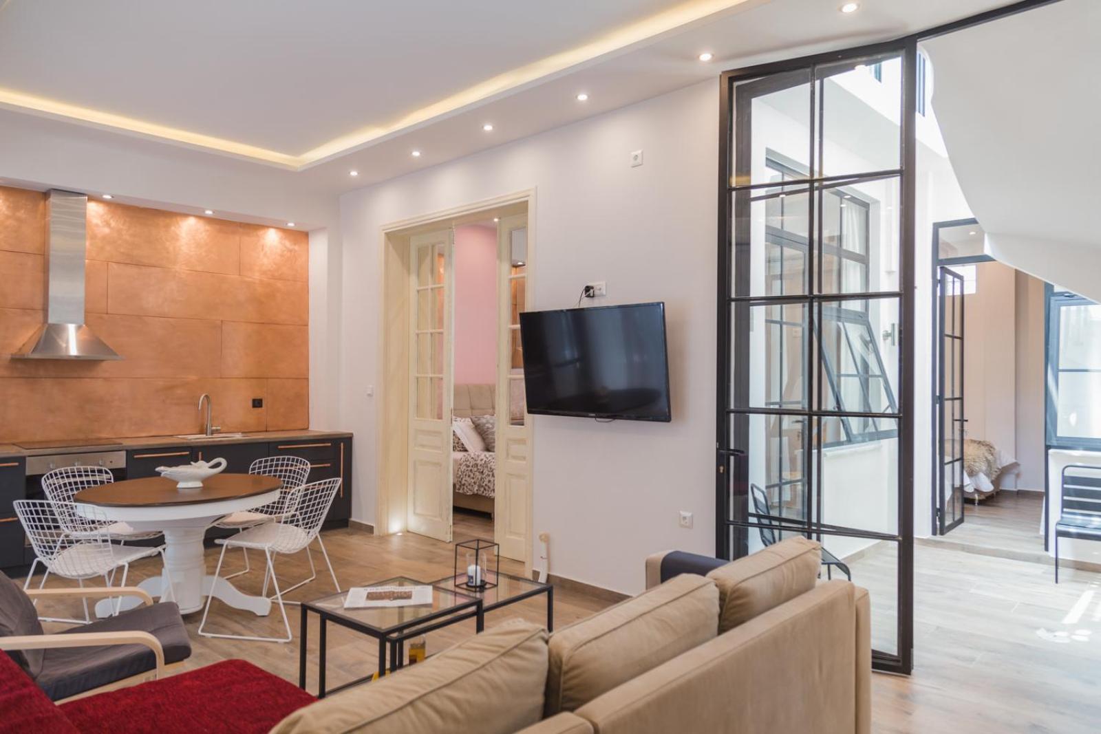 AllStar Boutique House in DownTown, direct connection with airport