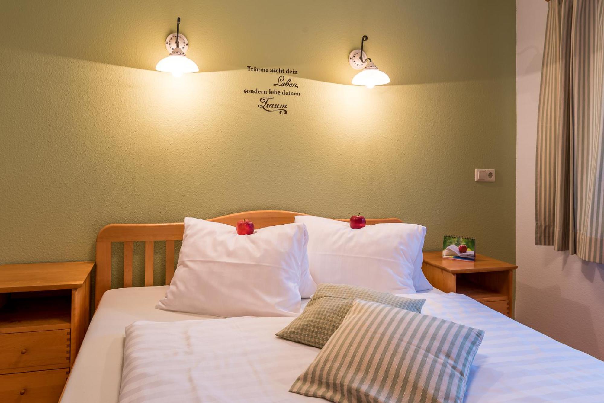 Ferienwohnungen Hotel Garni Dörflerwirt