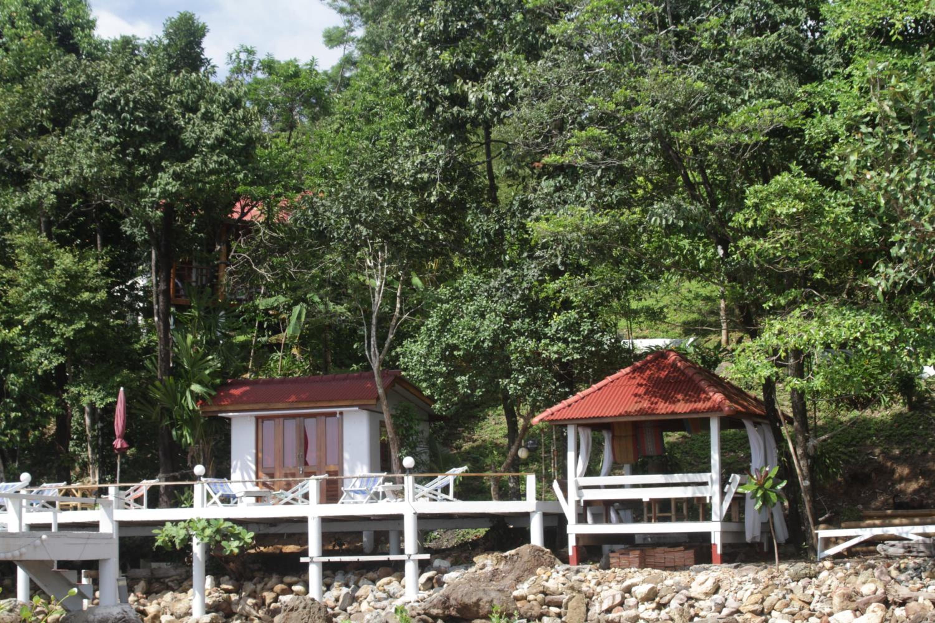 Oon Lee Bungalows