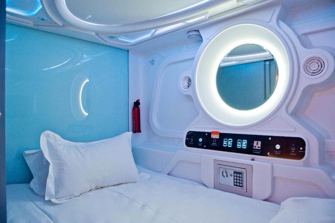M Qube Hotel photo 4