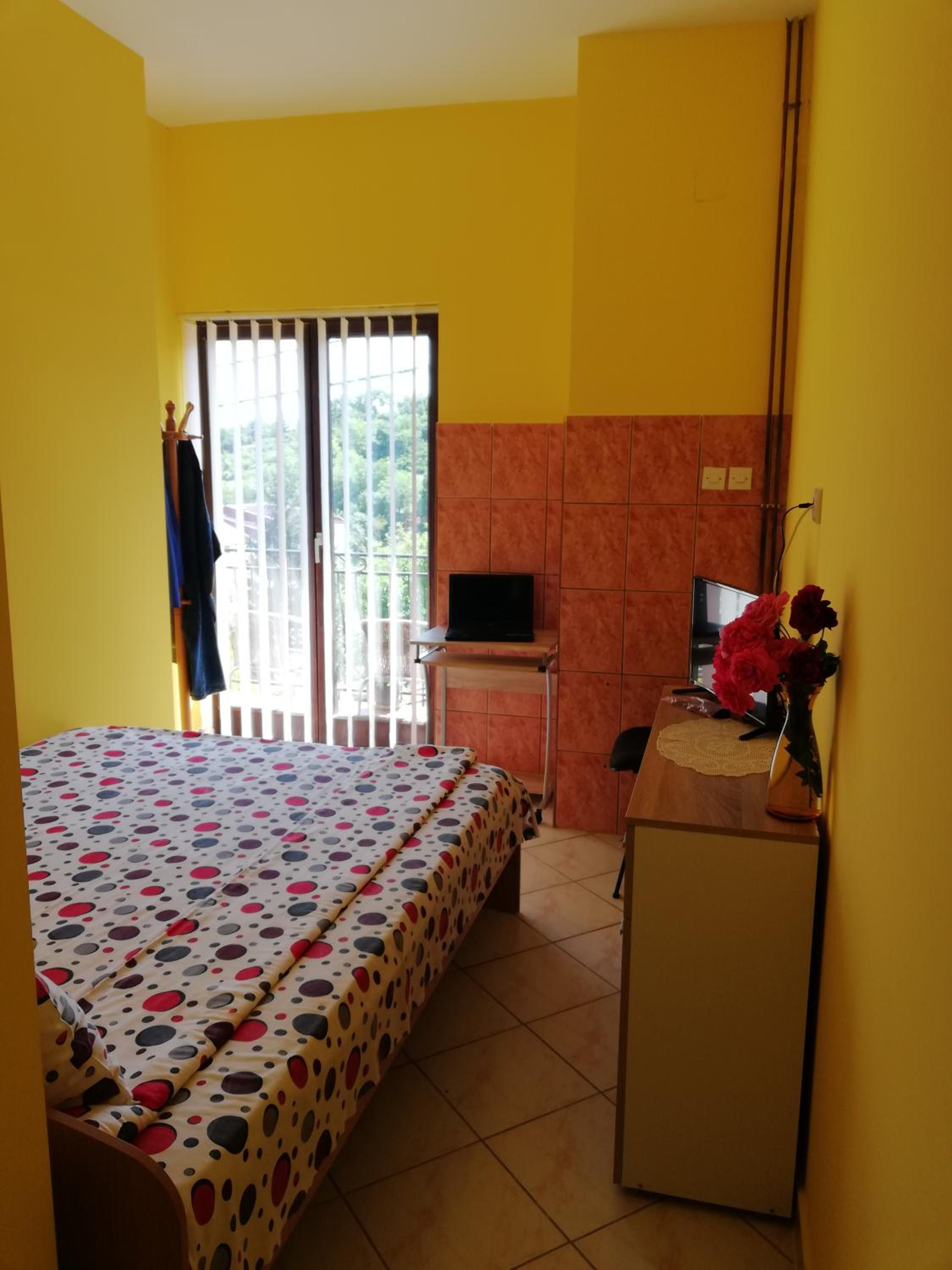 Photo 46