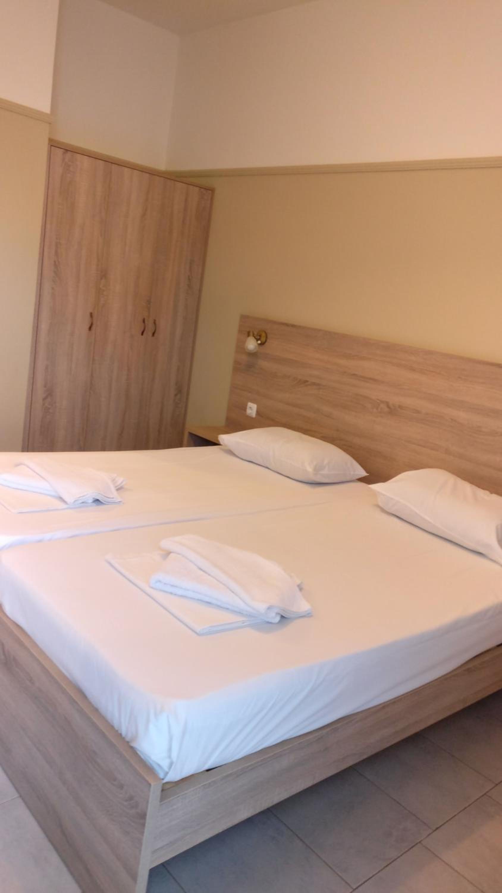 Kleri Beloni Rooms view 5