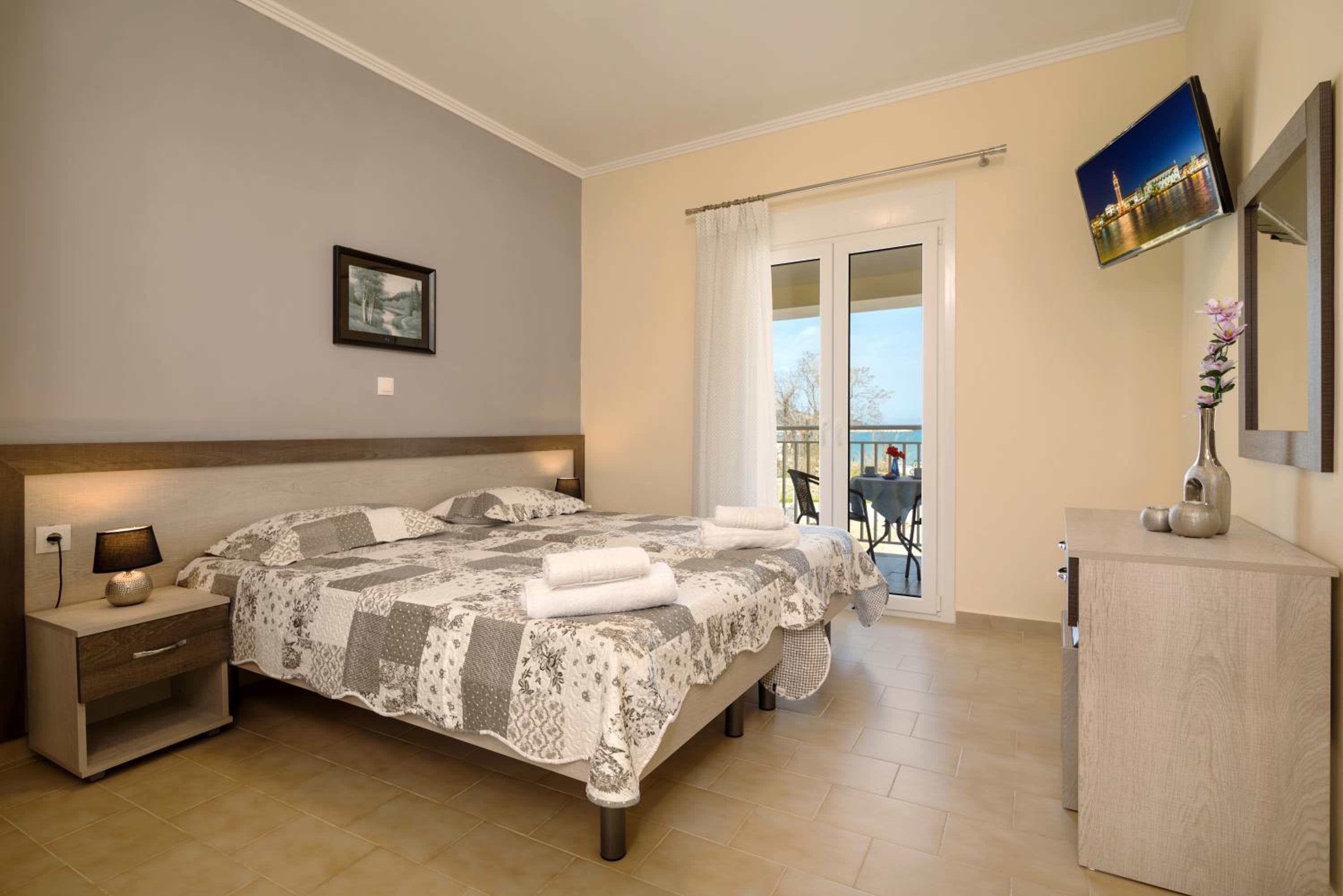 Morfeas Zante Apartments