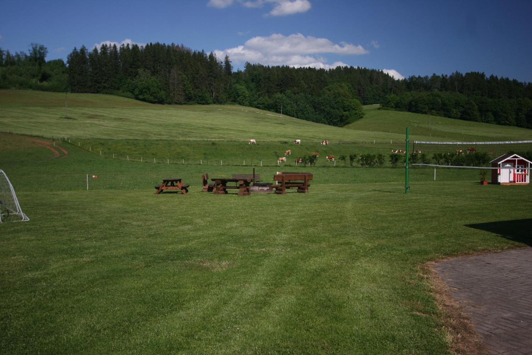 Farma Basarovi