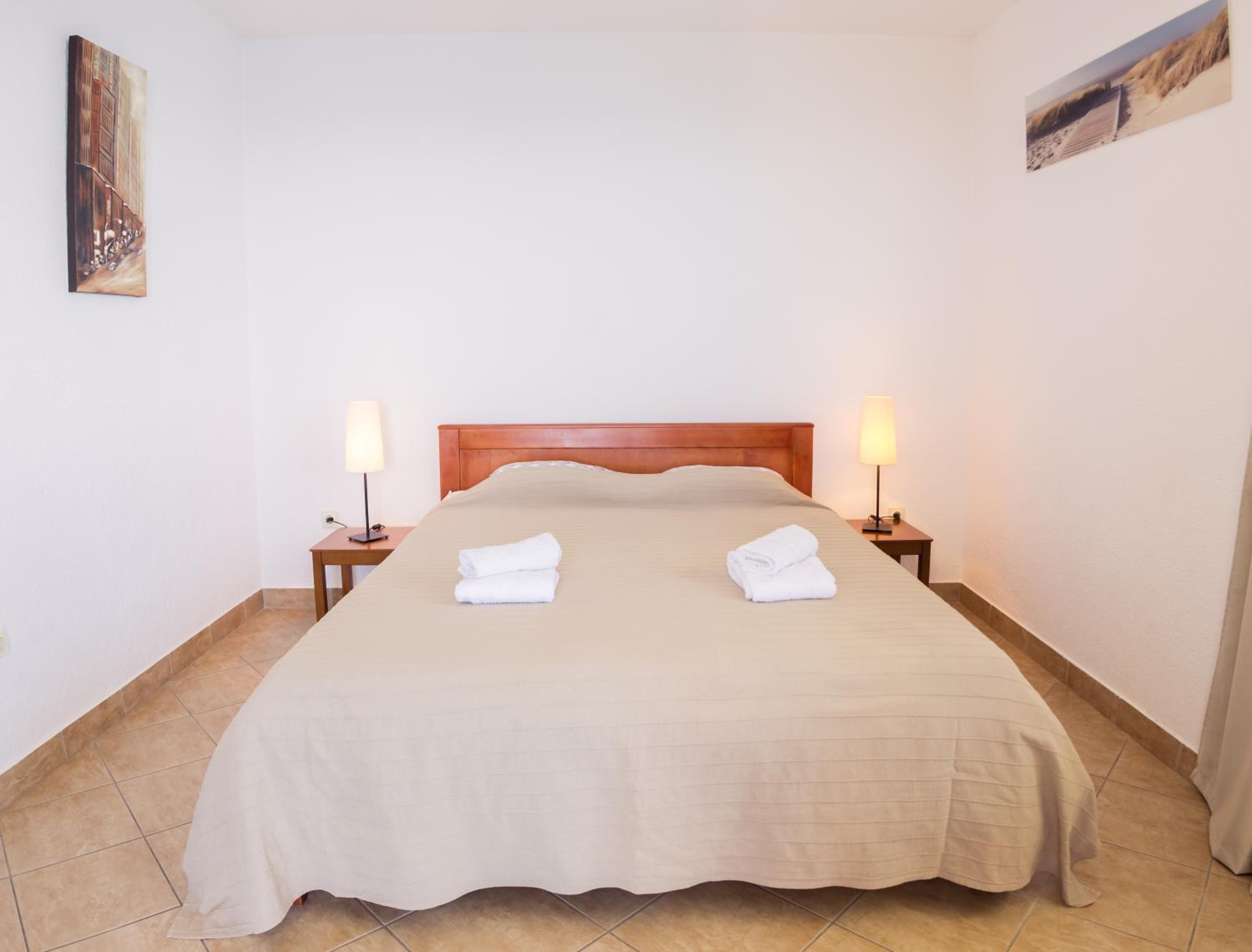 Calma Vista Apartments