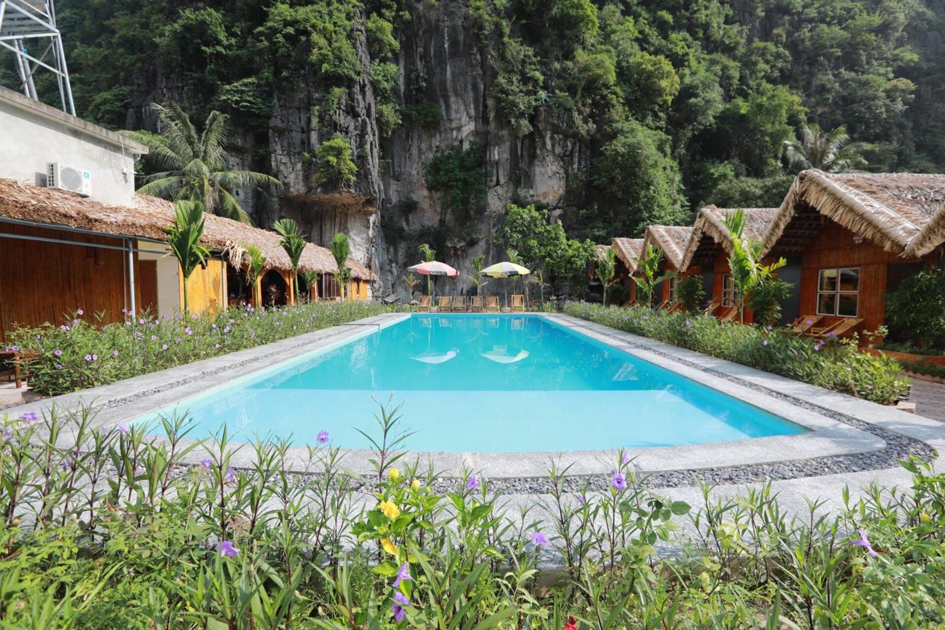 Tam Coc Valley Bungalow