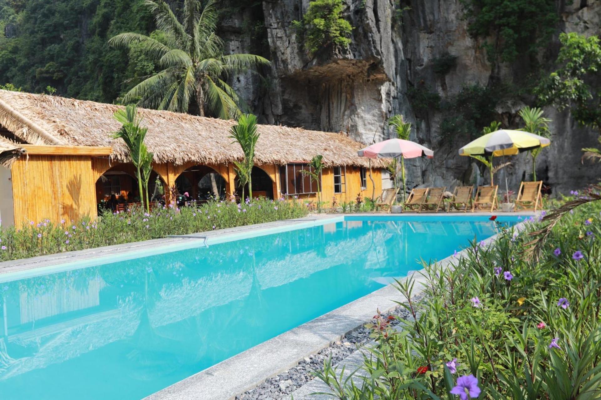 Tam Coc Valley Bungalow