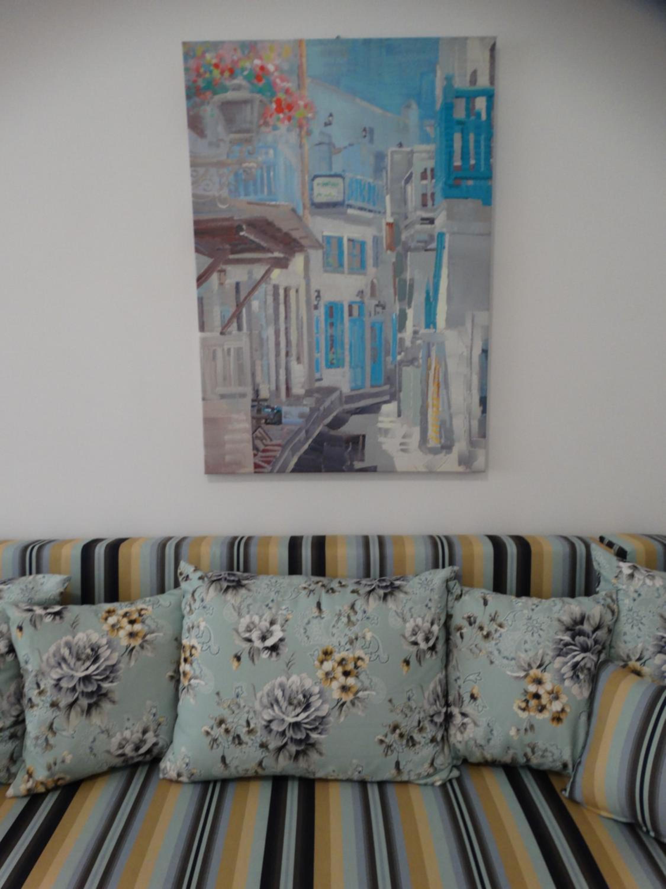 Lora boutique view 4