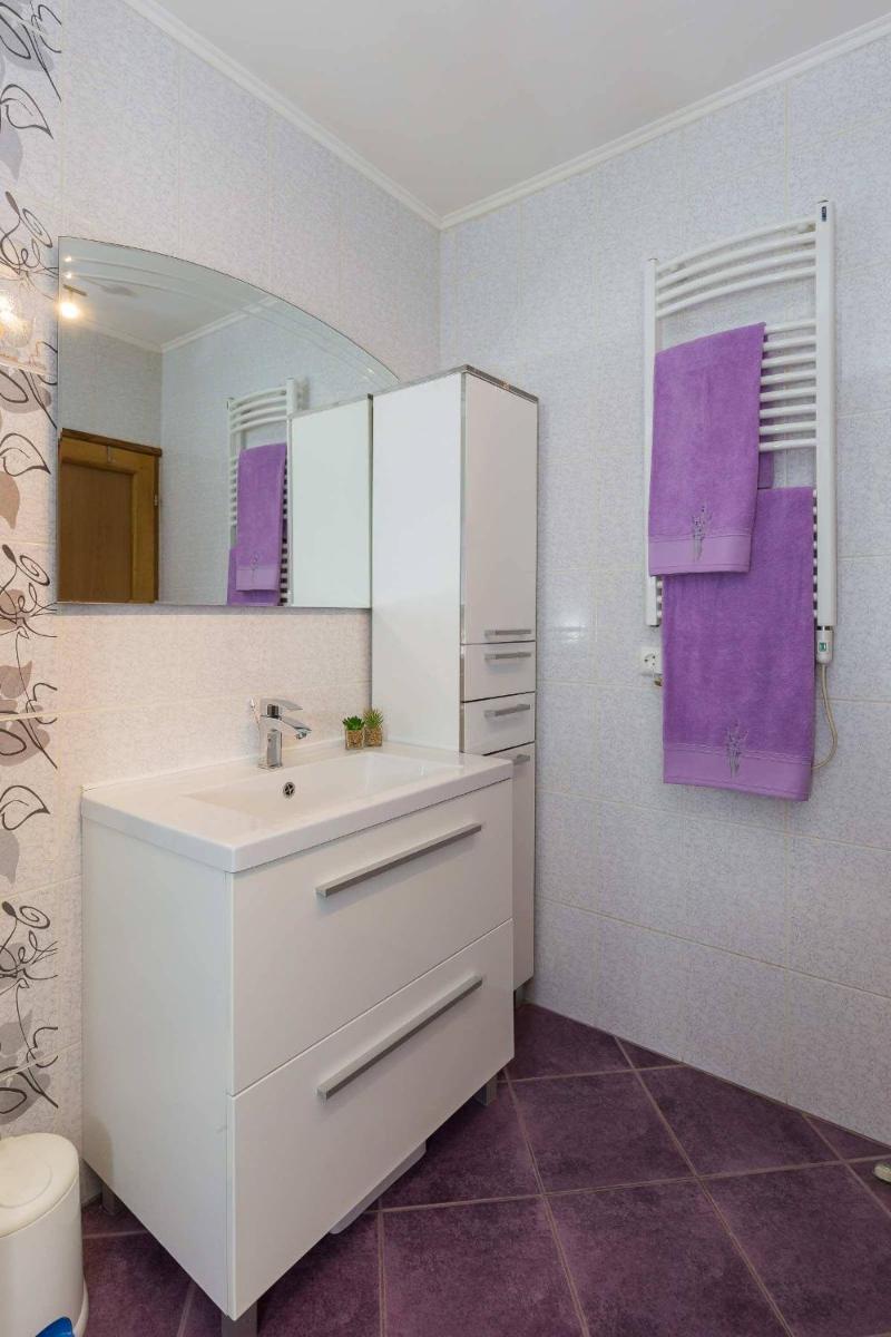 White Rose Apartment