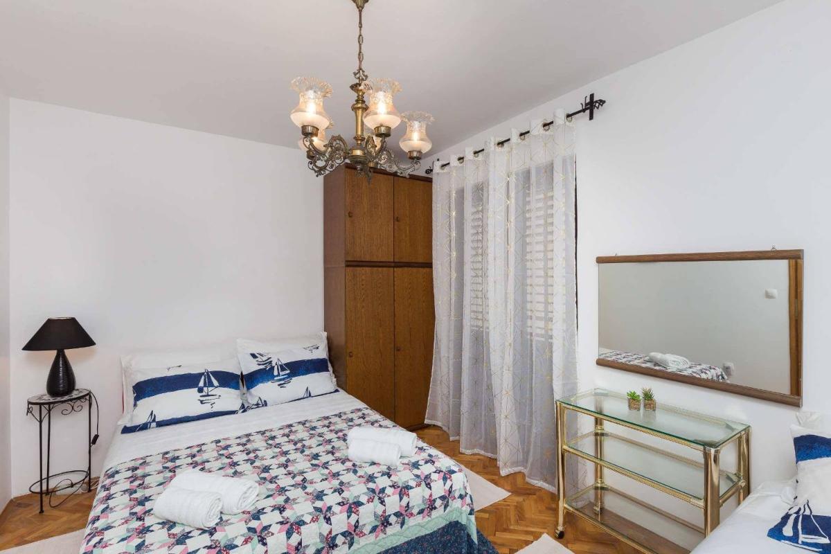 White Rose Apartment