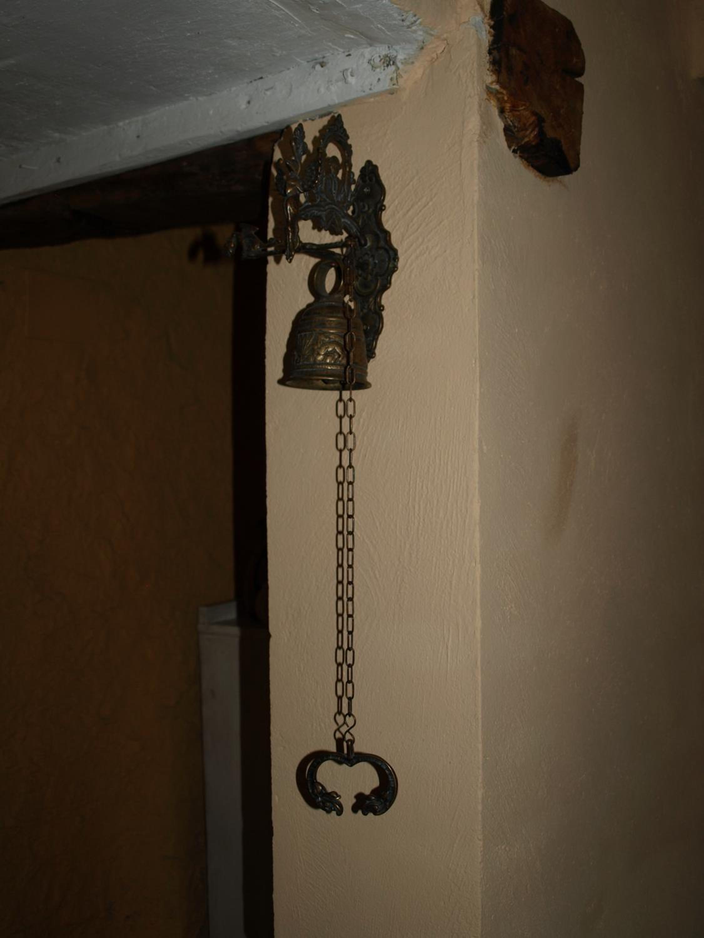 El Peralón de León photo 3