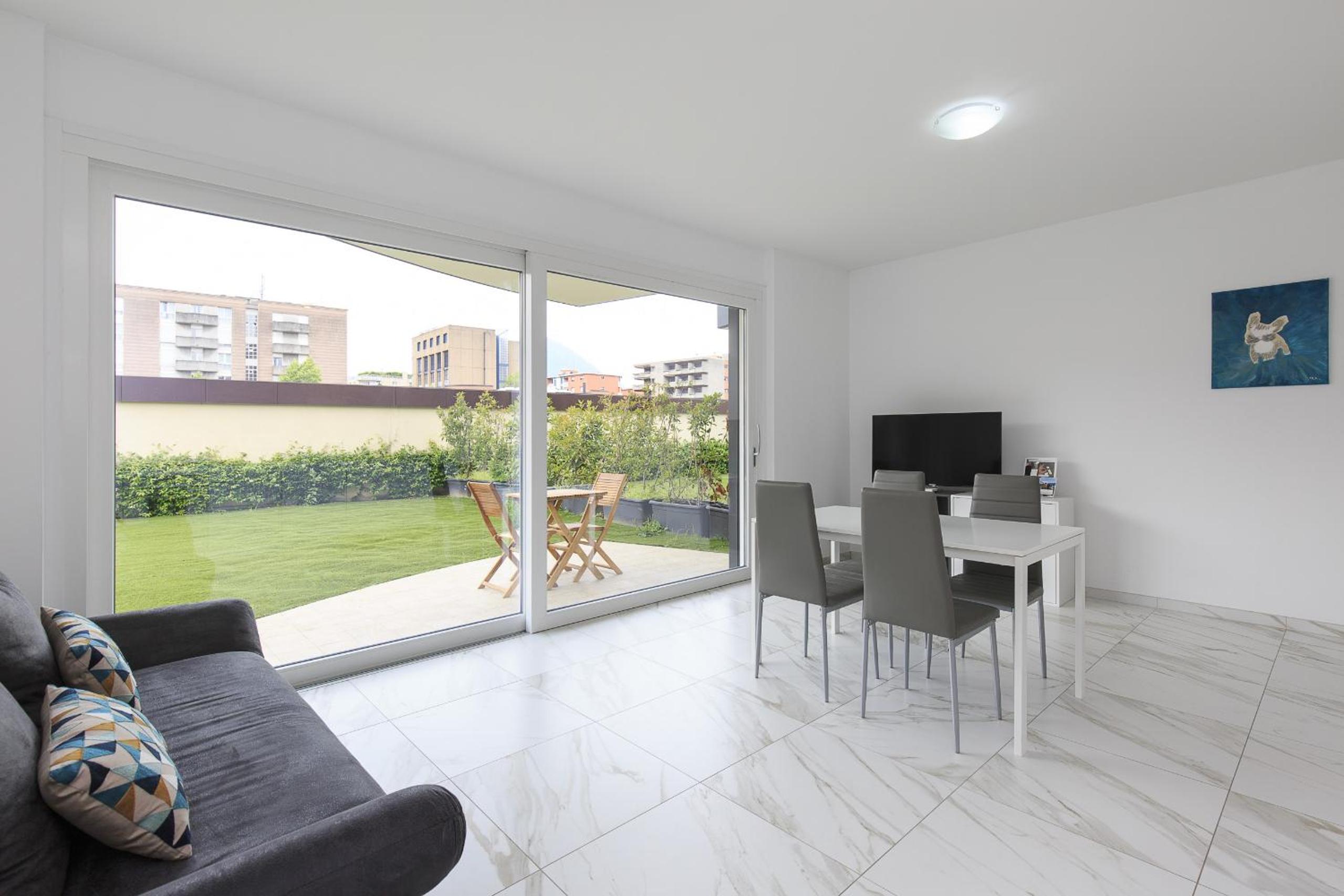 Roggia Apartments by Quokka 360 - central flats with parking space