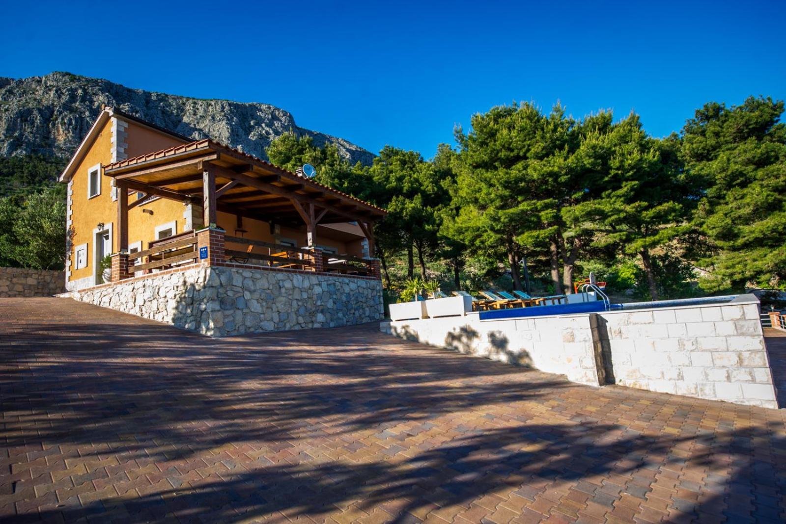 Hotel Villa Jozini trudi - Image 1