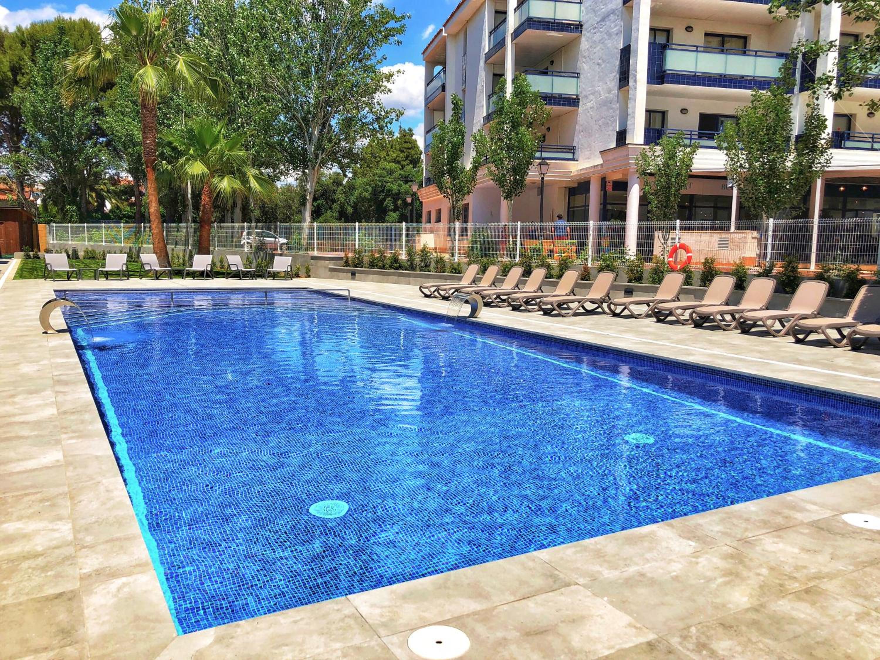 Rentalmar Pins Marina