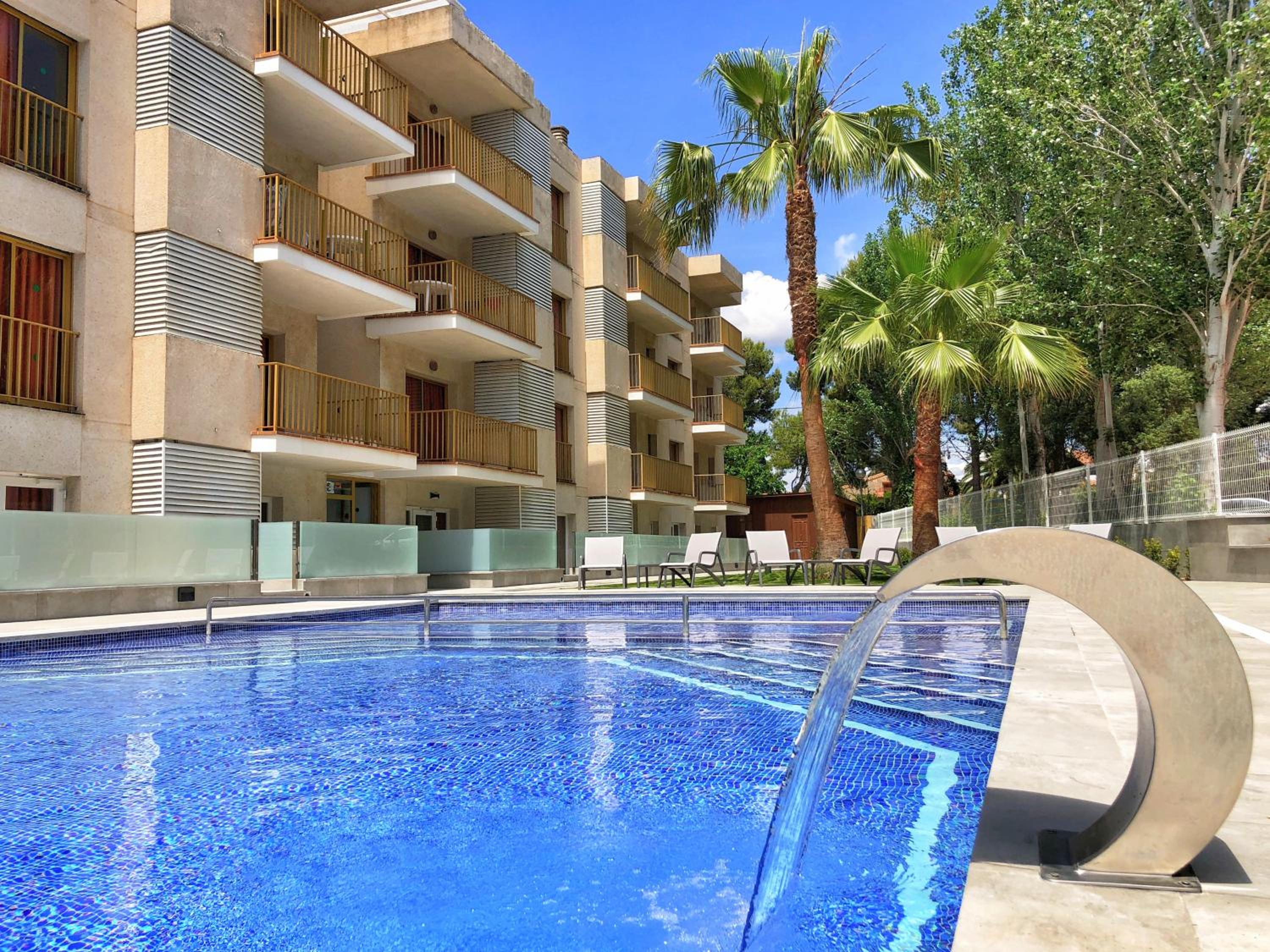 Rentalmar Pins Marina