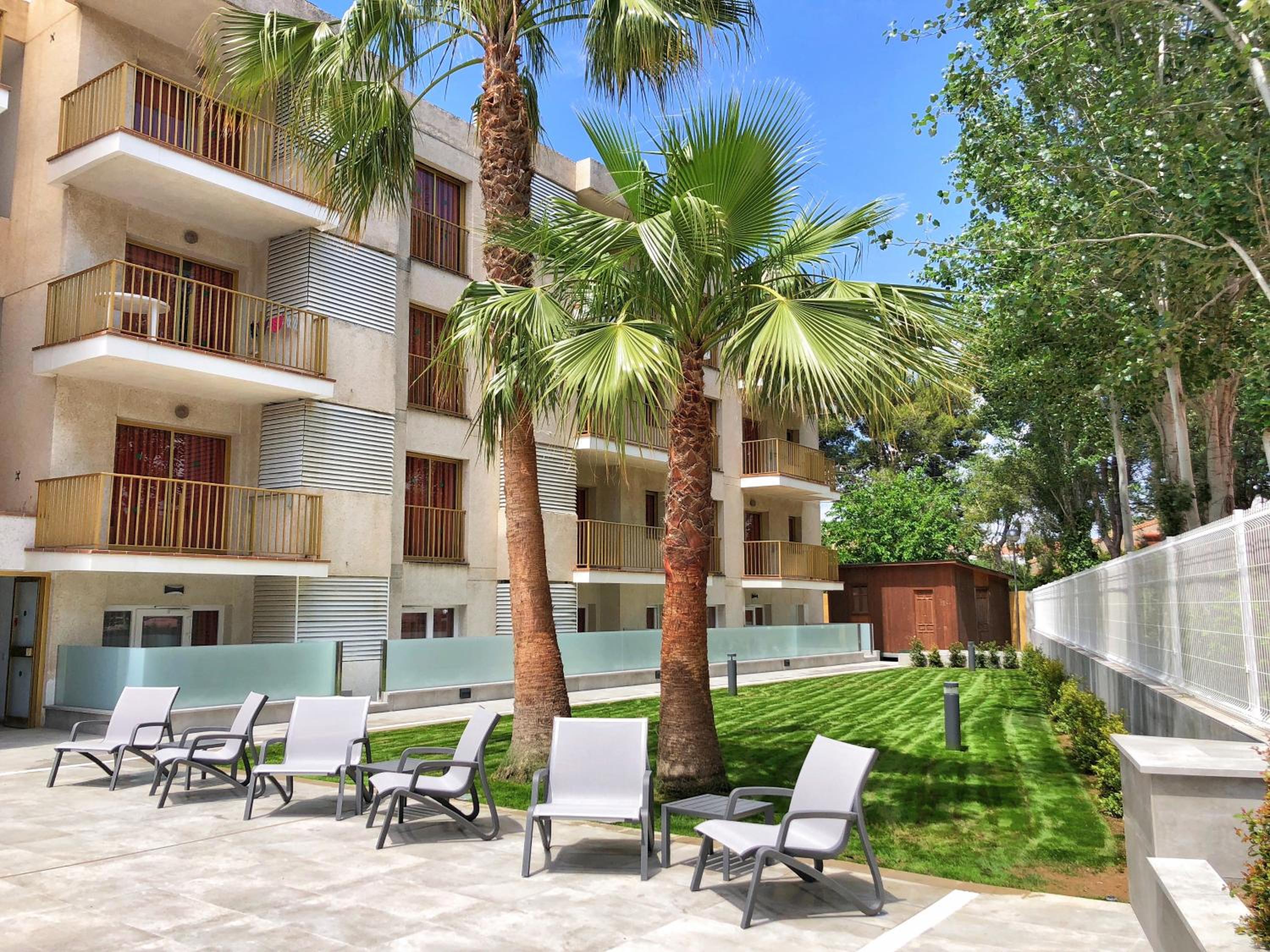 Rentalmar Pins Marina