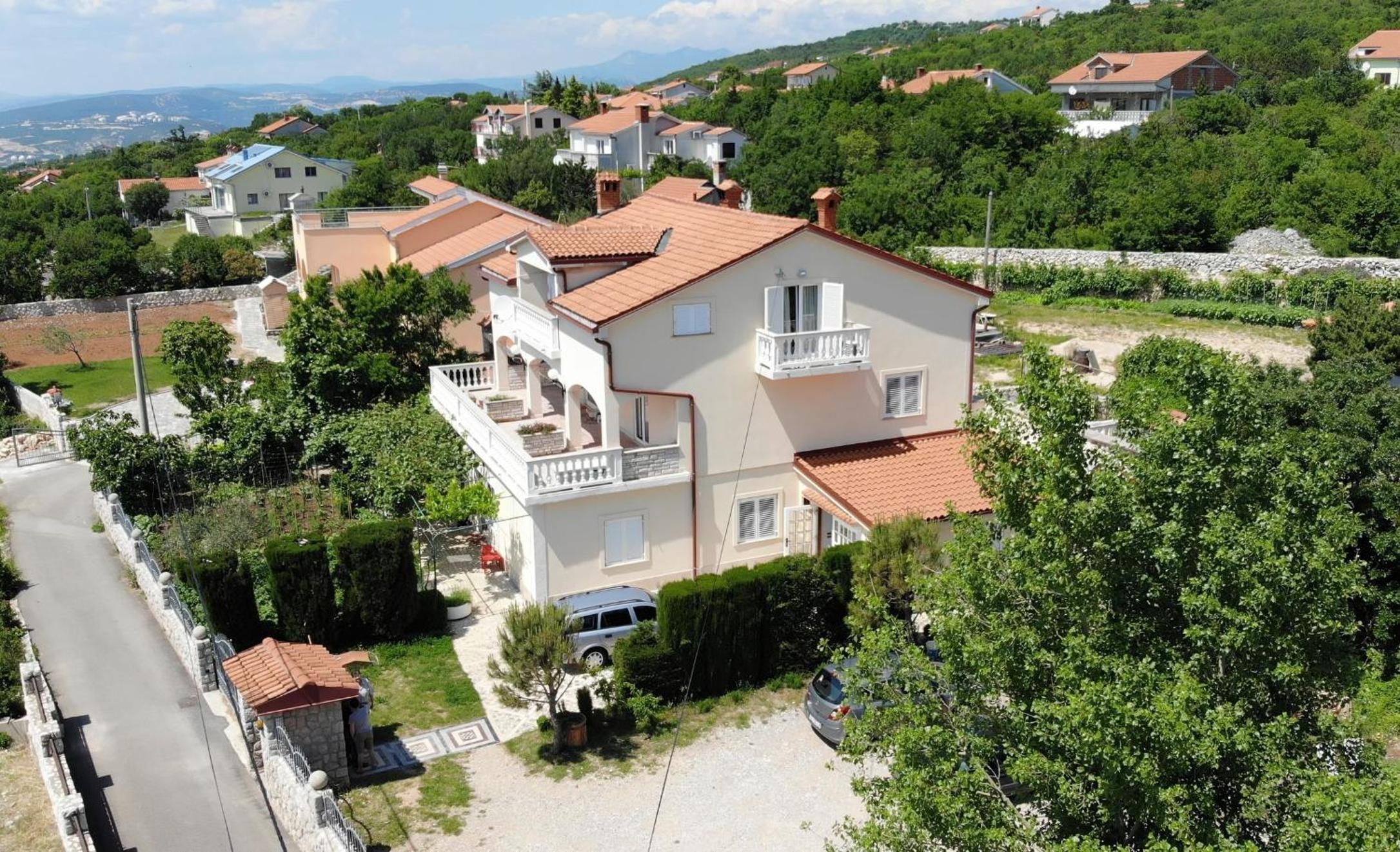 Apartments Dida moj ŠMRIKA view 4