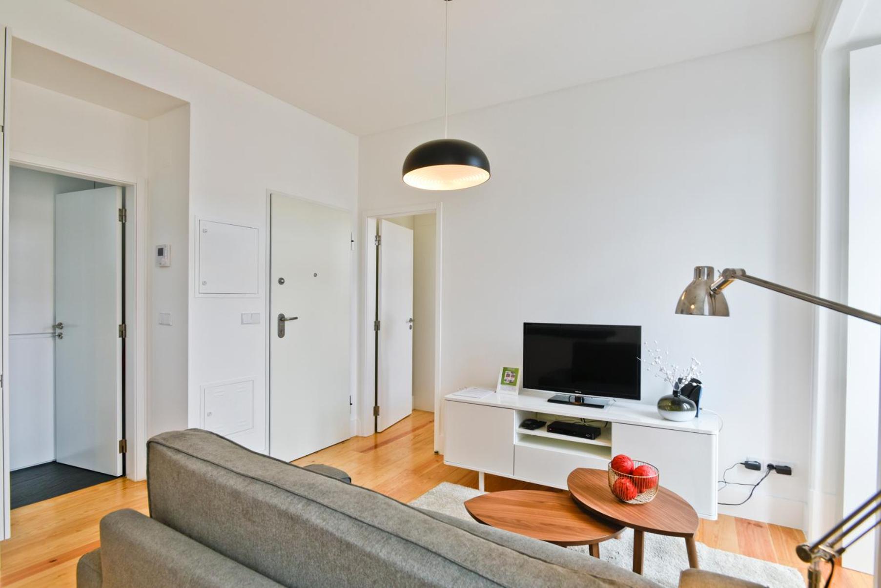 BmyGuest - Arroios Cosy Apartment view 5