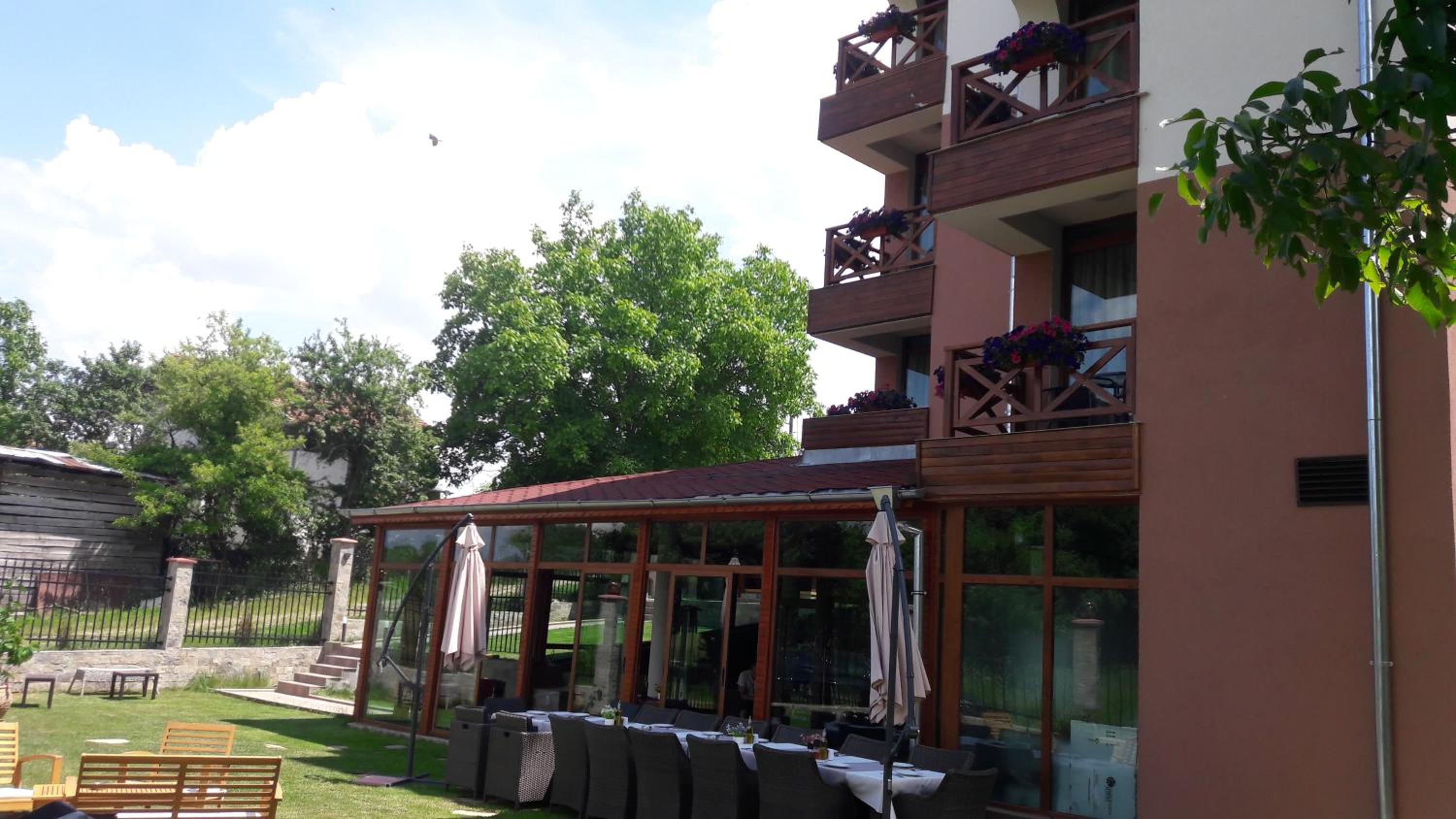 Lakata Guest House