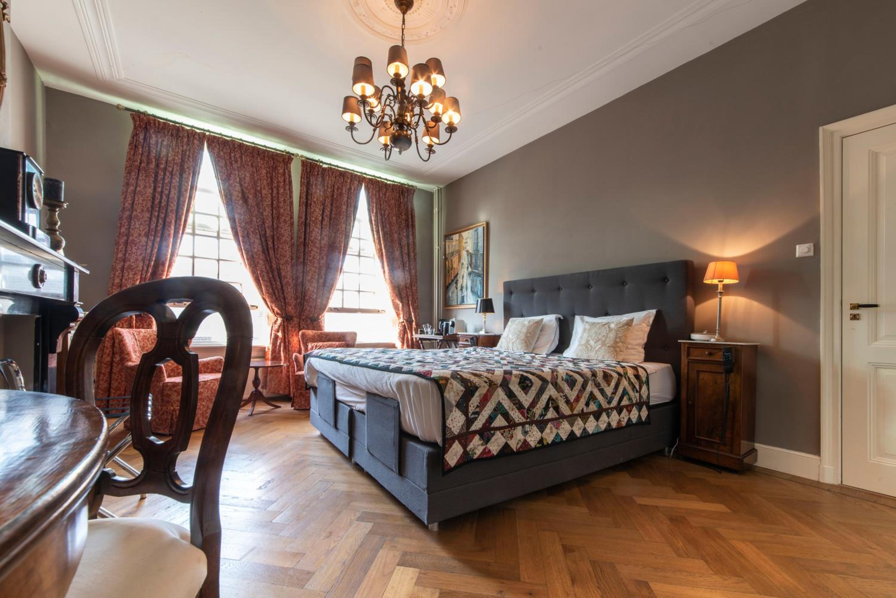 B&B De Schiedamse Suites